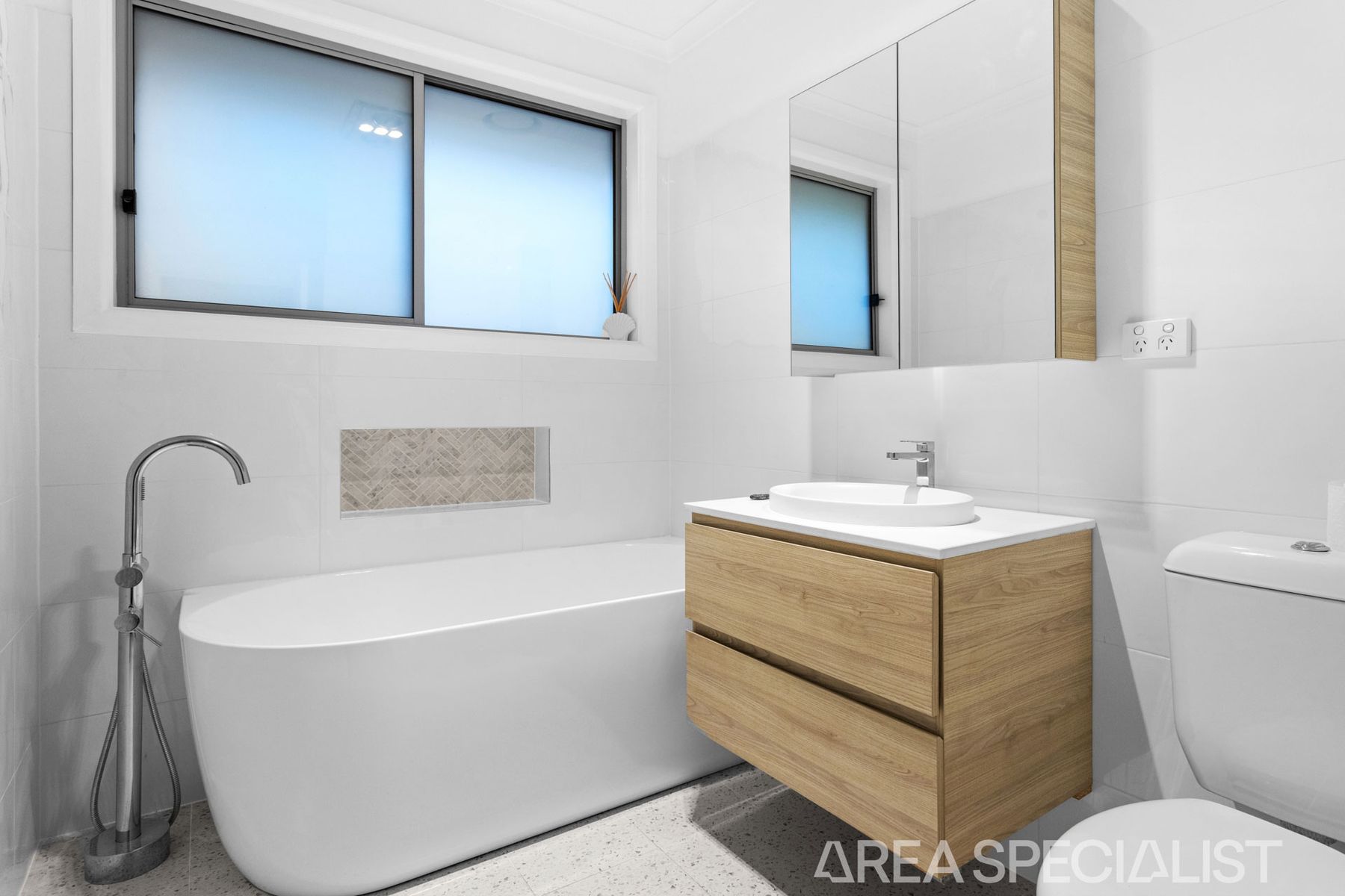 1 Omaroo Road, Frankston, Frankston - Thumbnail 8