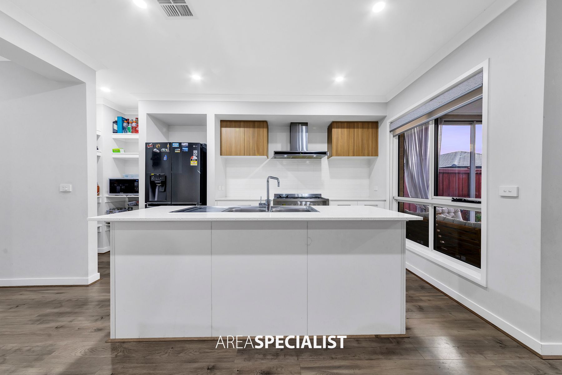 7 Undara Road, Clyde North, Clyde North - Thumbnail 7