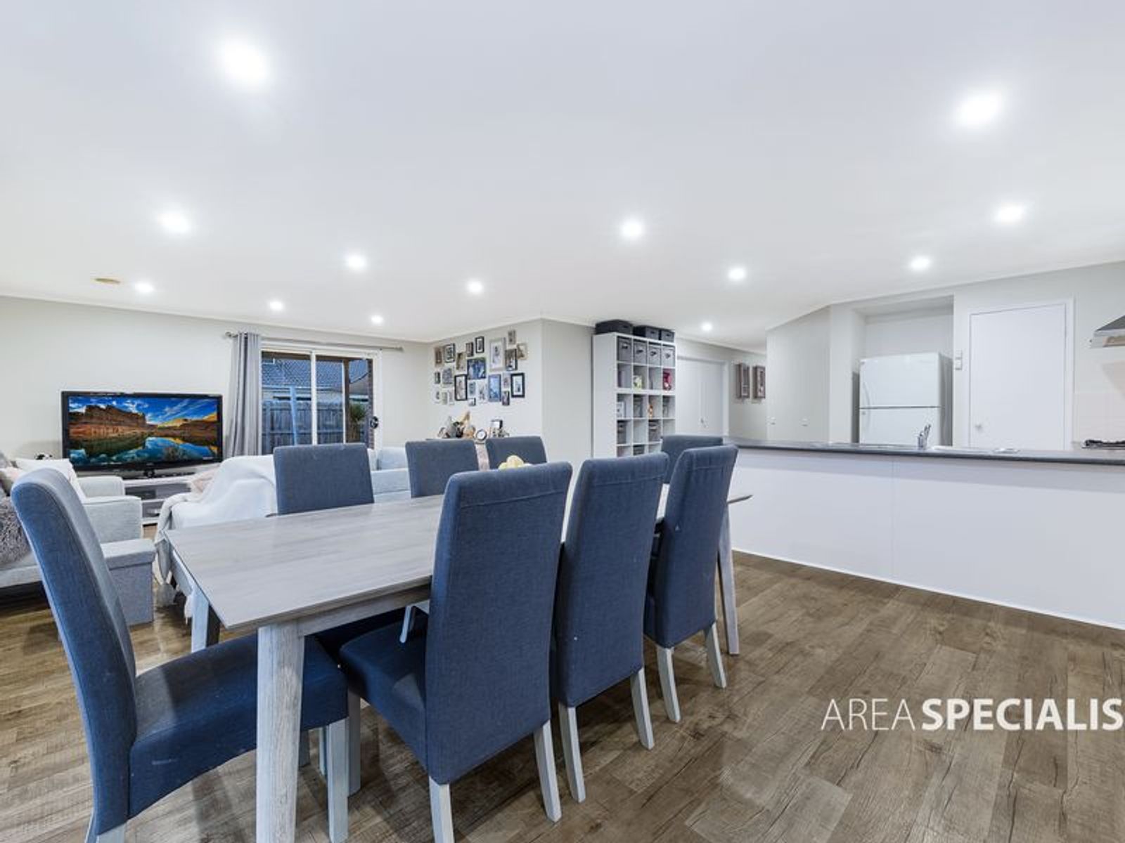 1 CRANBERRY PL, Cranbourne, VIC 3977, Cranbourne - Thumbnail 4