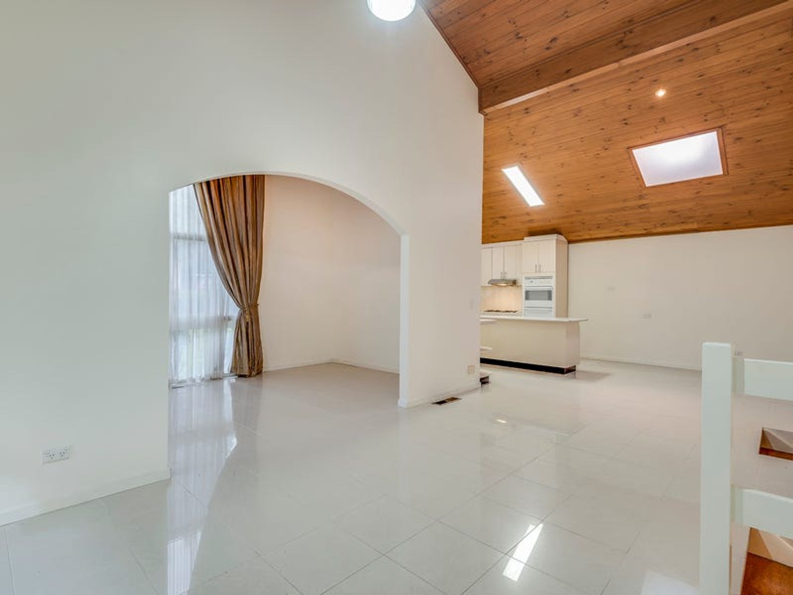 6 Dozey Place, Endeavour Hills, VIC 3802, Endeavour Hills - Thumbnail 3