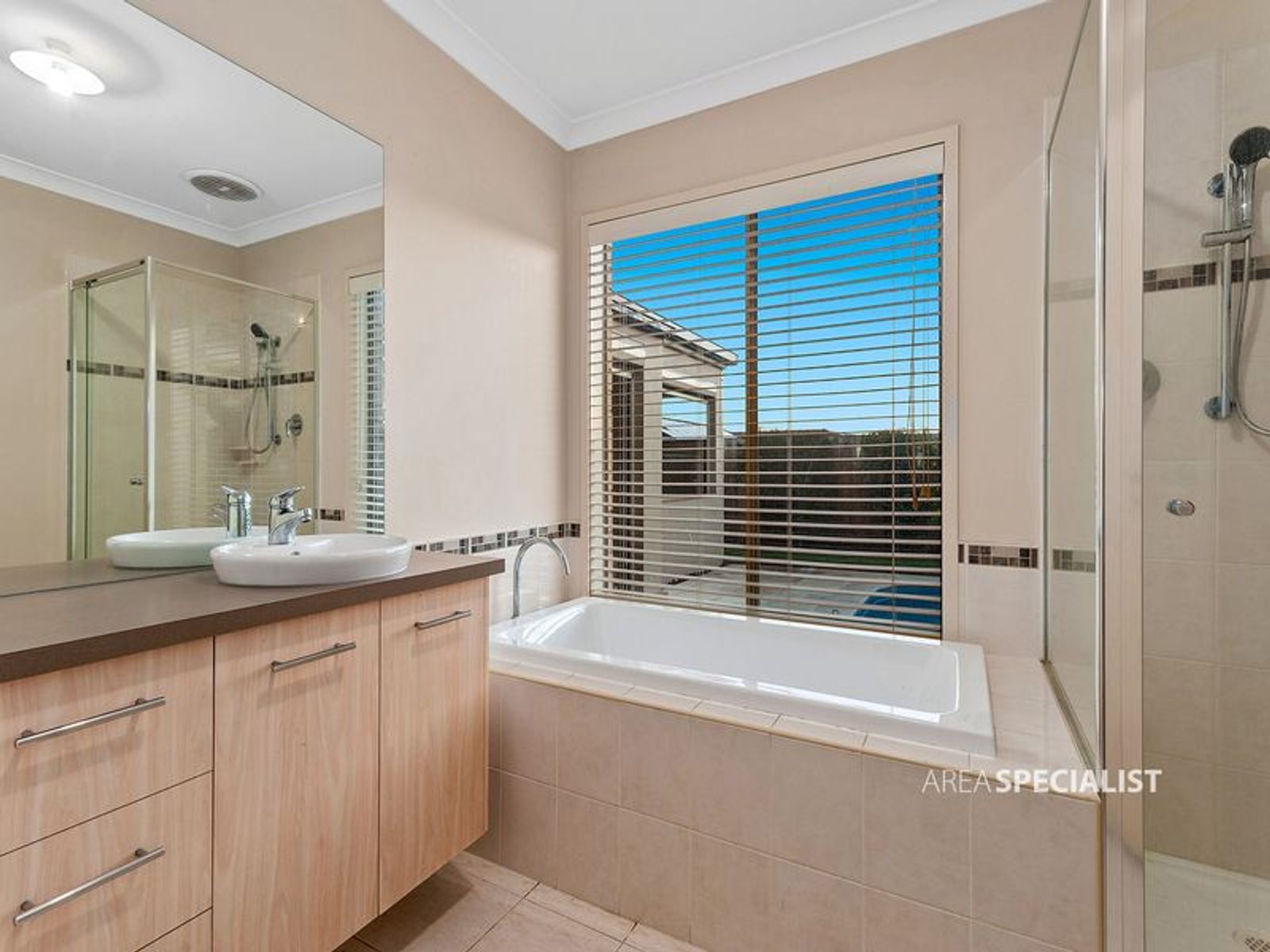 9 Flametree Circuit, Cranbourne, VIC 3977, Cranbourne - Thumbnail 8