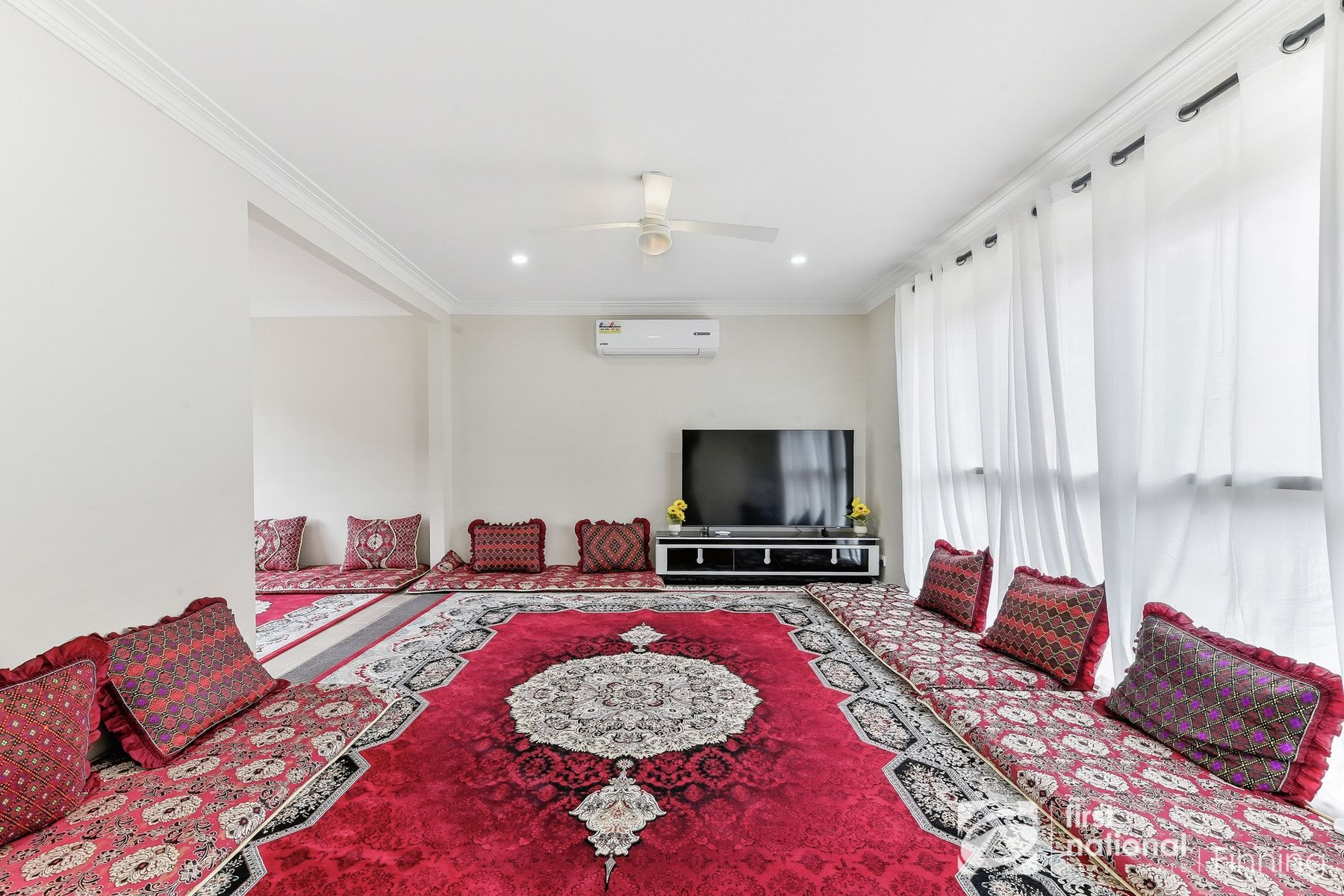11 Evelyne Avenue, Cranbourne VIC 3977, Cranbourne - Thumbnail 5