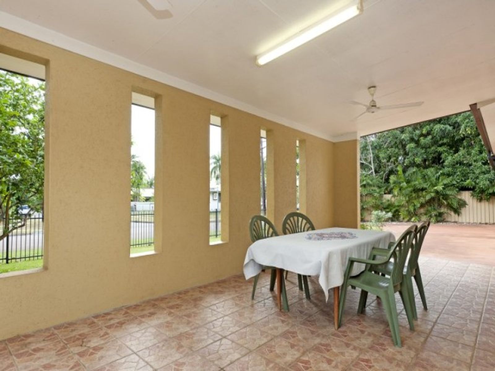 6 Brayshaw Crescent, Millner NT 0810, Millner - Thumbnail 3