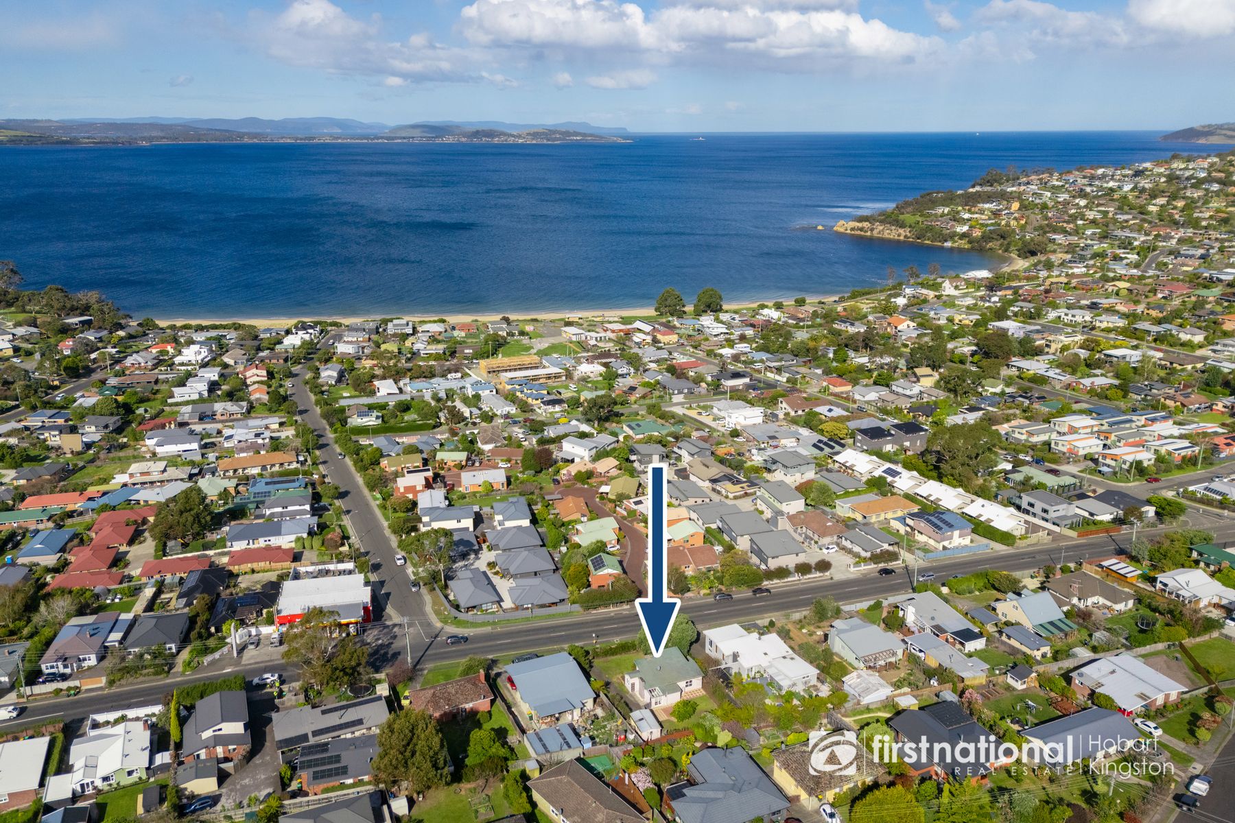 217 Roslyn Avenue, Blackmans Bay TAS 7052, Blackmans Bay - Thumbnail 2