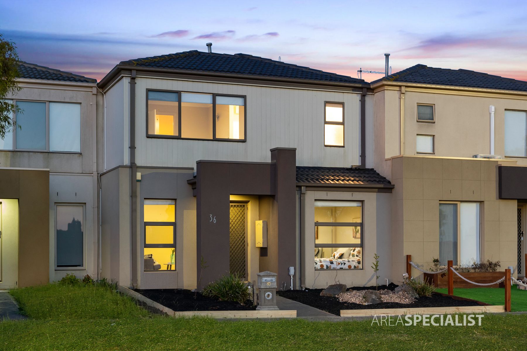 36 Featherbrook Drive, Point Cook, VIC 3030, Point Cook - Thumbnail 3