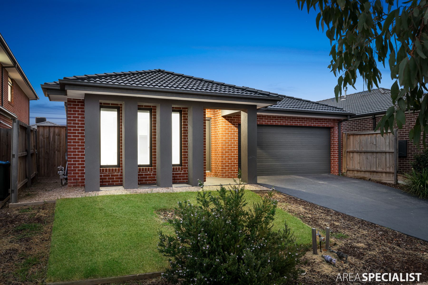 15 Amersfort Street, Point Cook, VIC 3030, Point Cook - Thumbnail 2