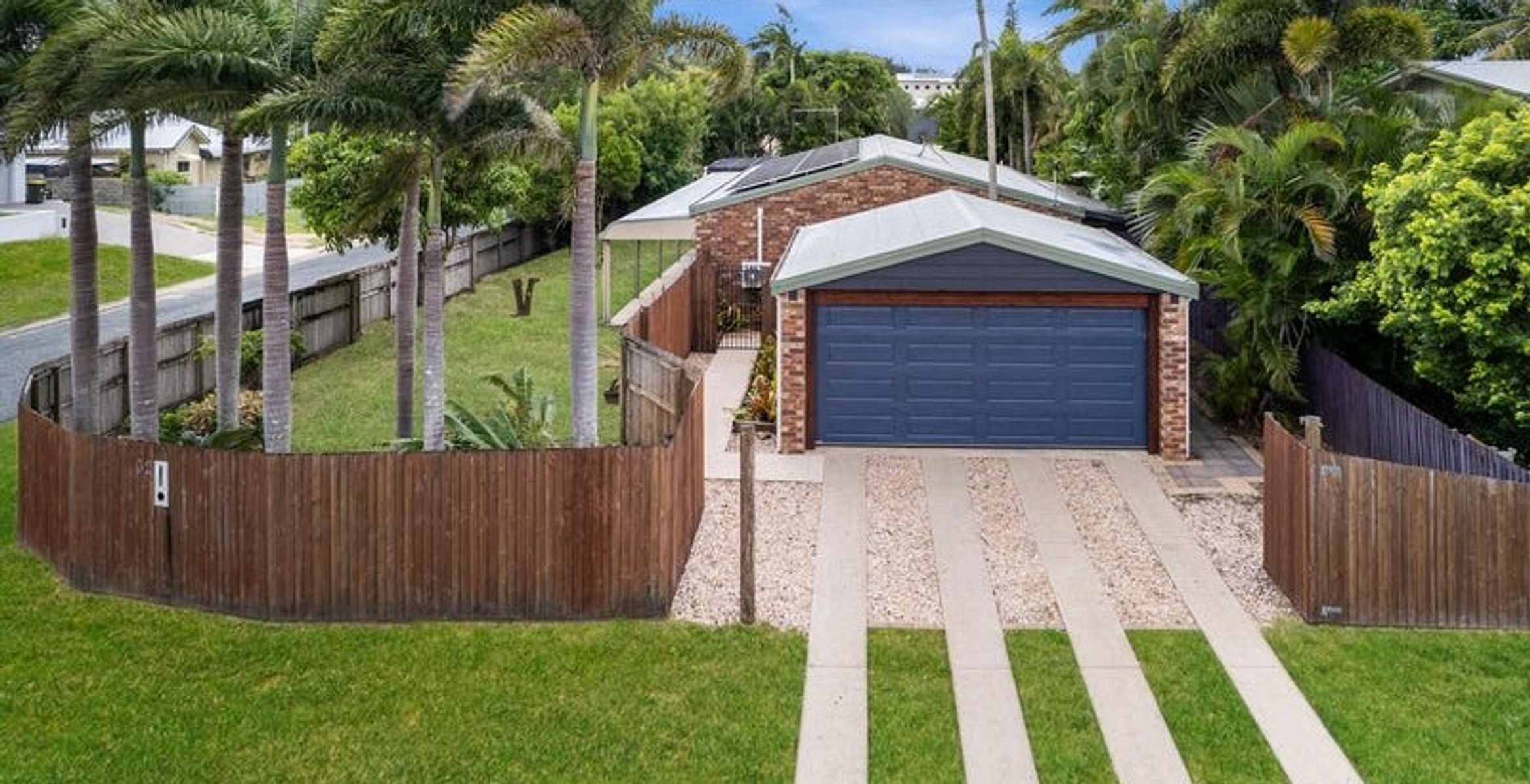 32 Pelican Street, Slade Point QLD 4740, Slade Point - Image 1