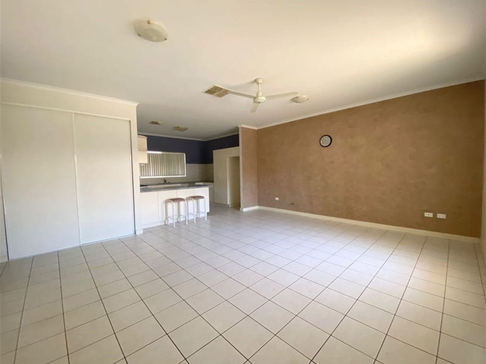 2/23 Nicker Crescent, Gillen NT 0870, Gillen - Thumbnail 3