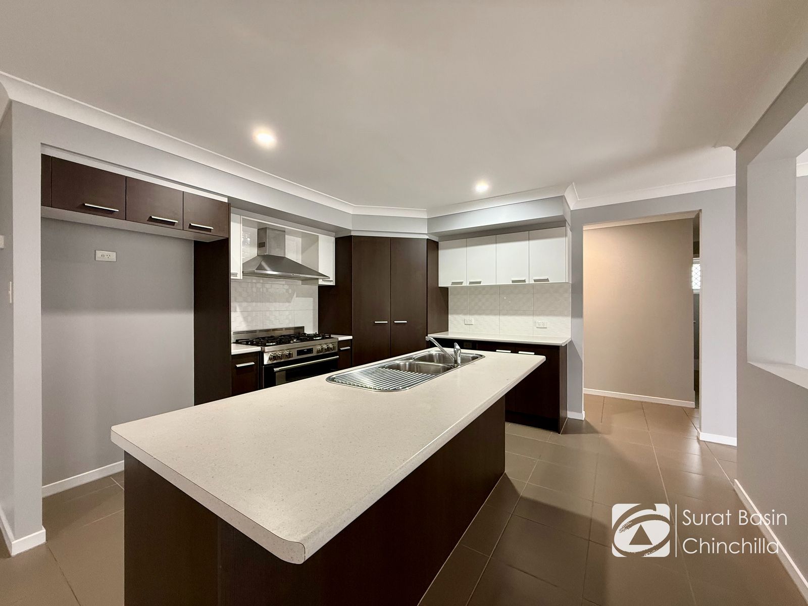 21 Vowles Street, Miles QLD 4415, Miles - Thumbnail 4