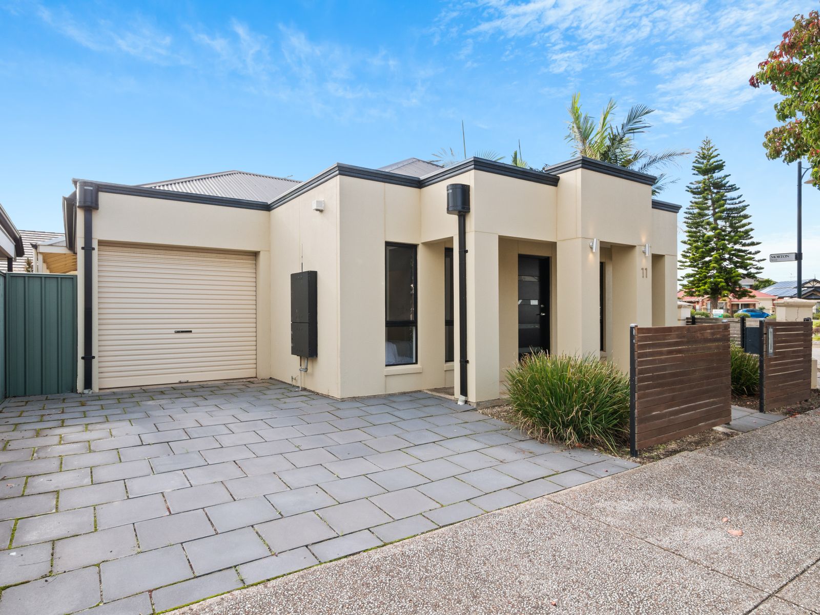 11 Heard Avenue, Mawson Lakes, SA 5095, Mawson Lakes - Thumbnail 2