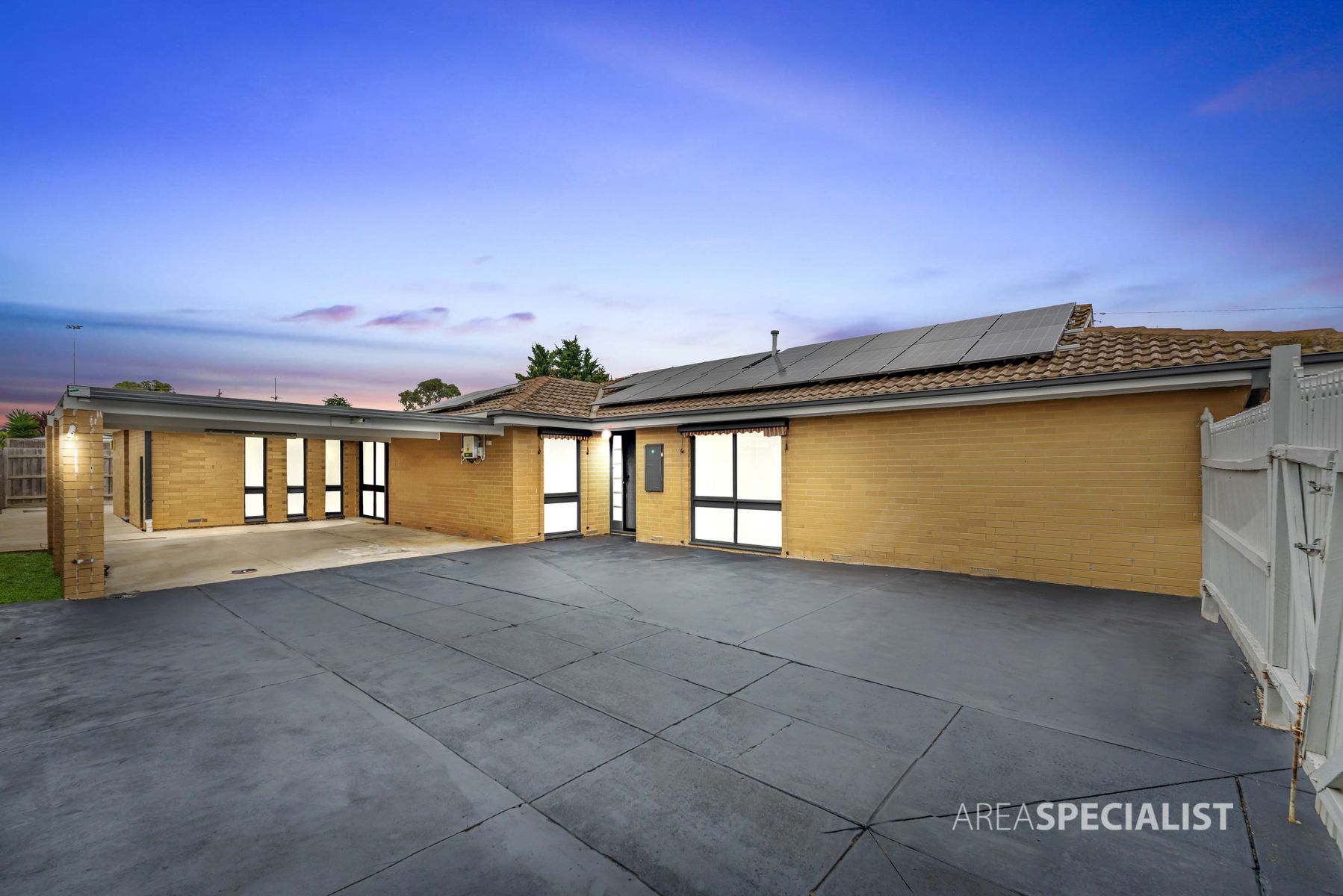 11 Hyslop Street, Hoppers Crossing, VIC 3029, Hoppers Crossing - Thumbnail 2