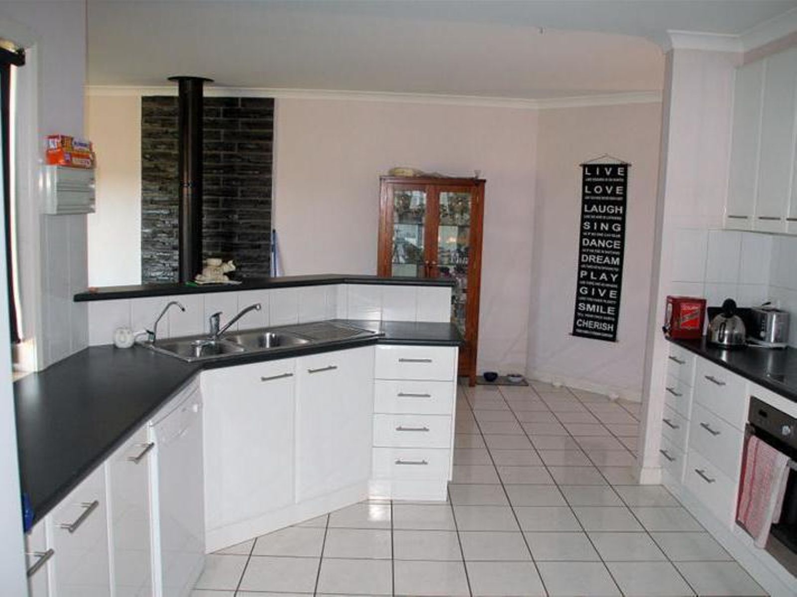 323 Boomerang Avenue, Cardross - Thumbnail 7