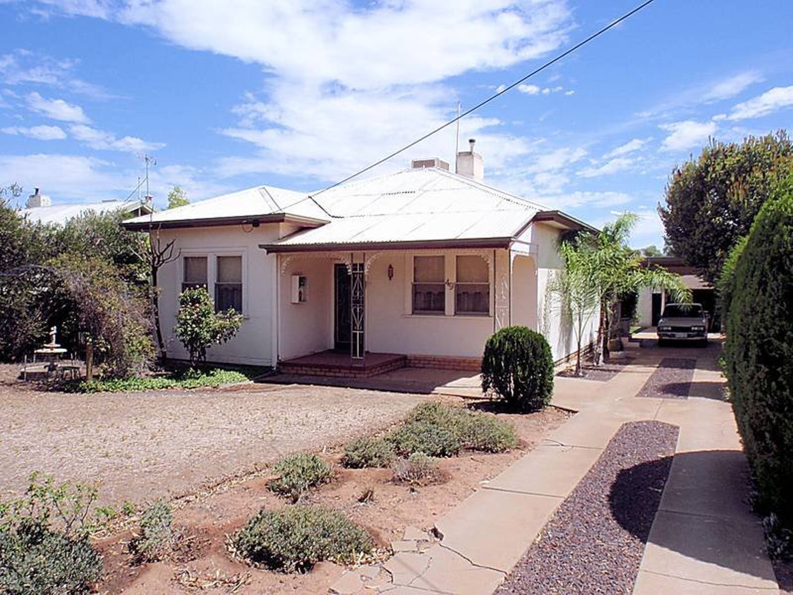 49 Box Street