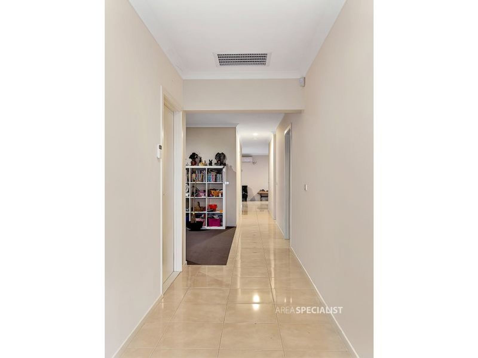 3 Dream Avenue, Clyde North, VIC 3978, Clyde North - Thumbnail 2