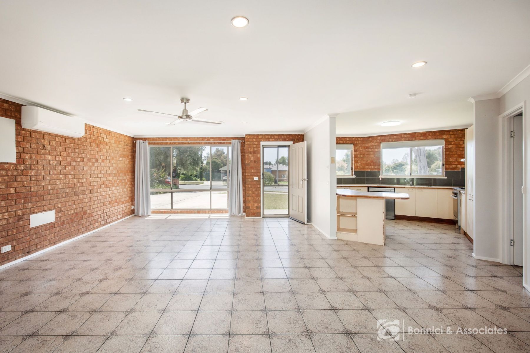 23 Menzies Street, West Wodonga VIC 3690, West Wodonga - Thumbnail 3
