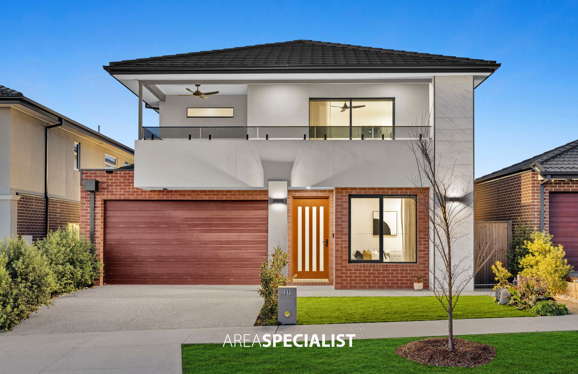 37 Greenfinch Drive, Clyde North, Clyde North - Image 1