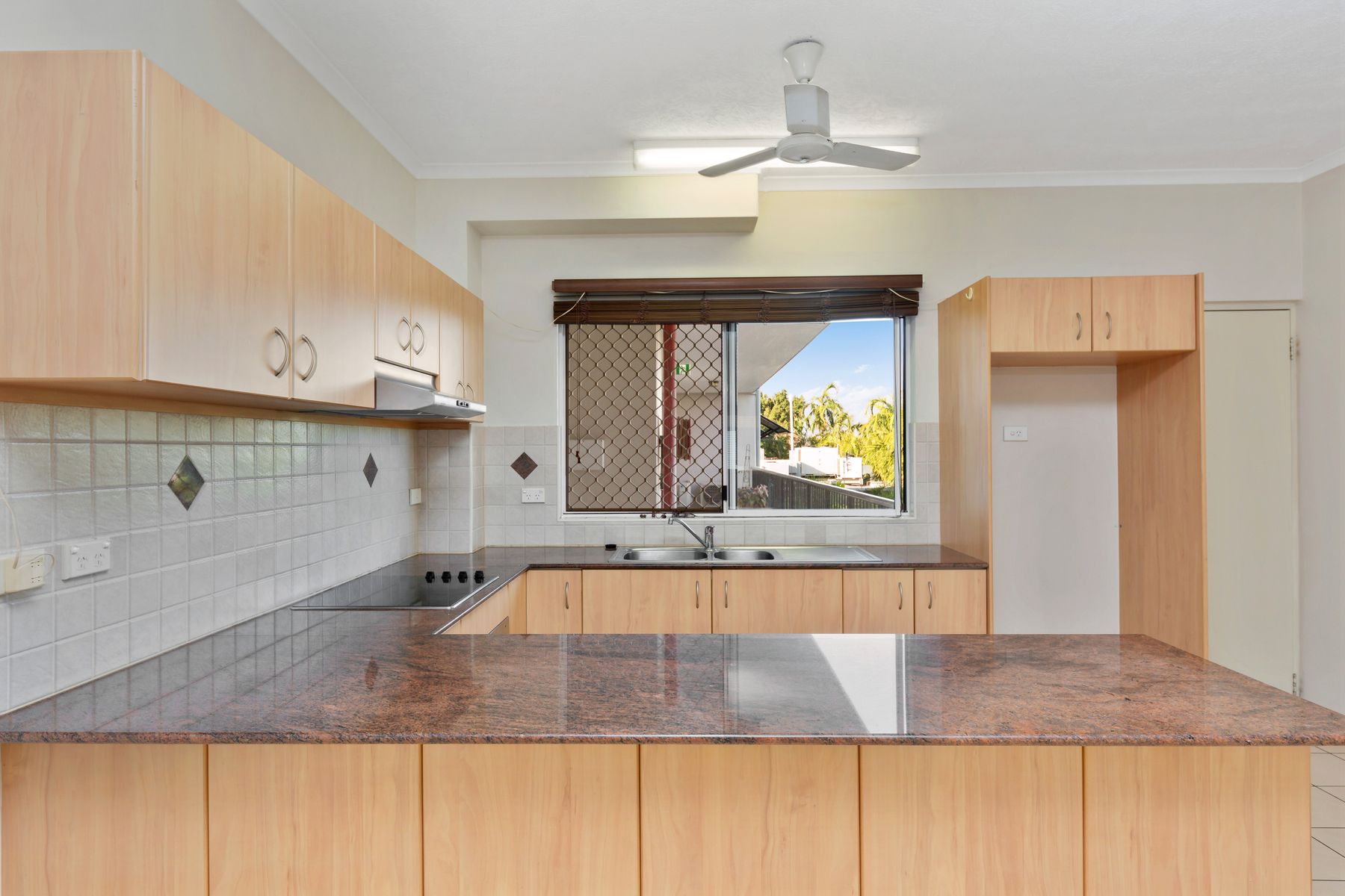 12/80 Woods Street, Darwin City NT 0800, Darwin City - Thumbnail 5
