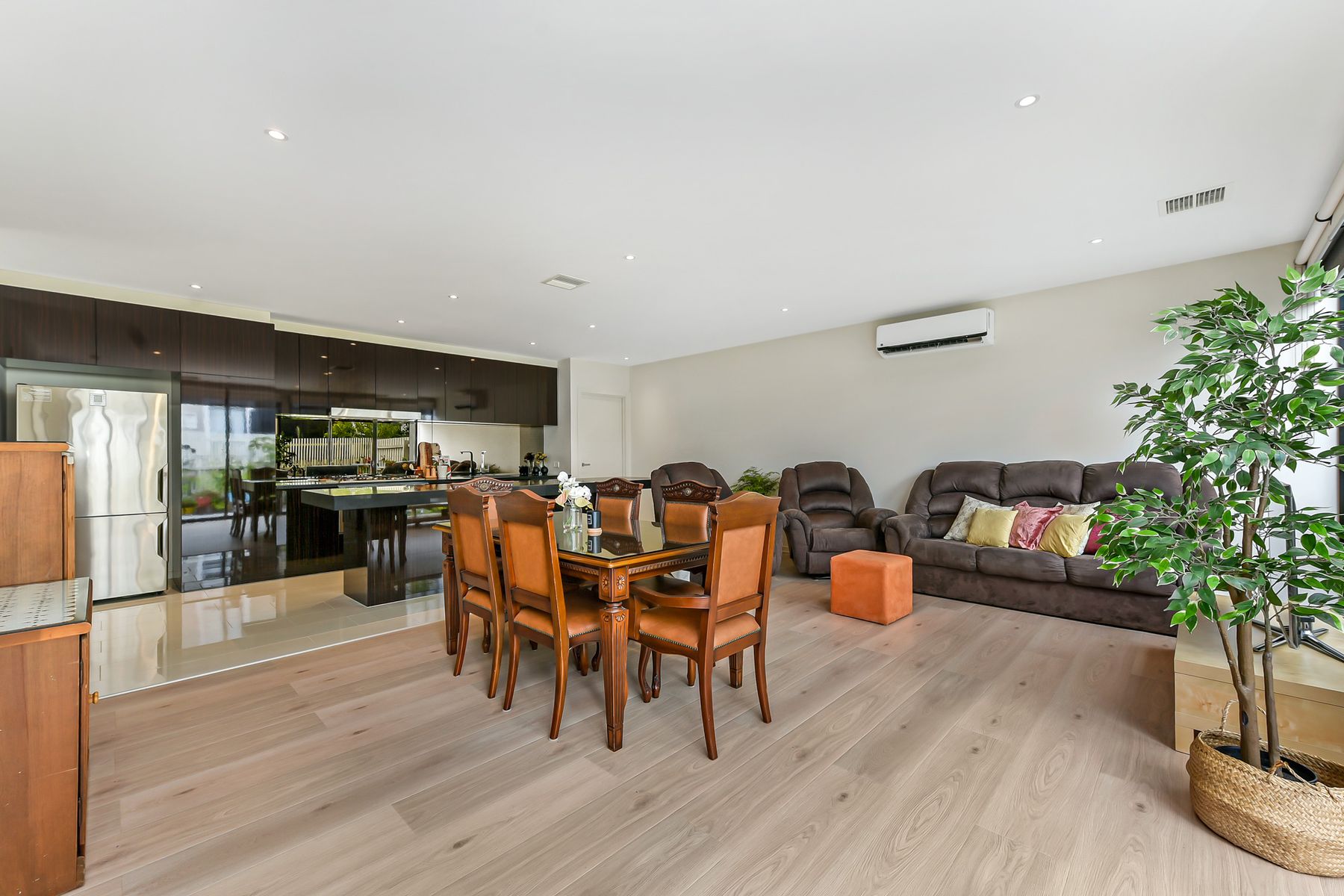 12 Bombala Street, Springvale, VIC 3171, Springvale - Thumbnail 8