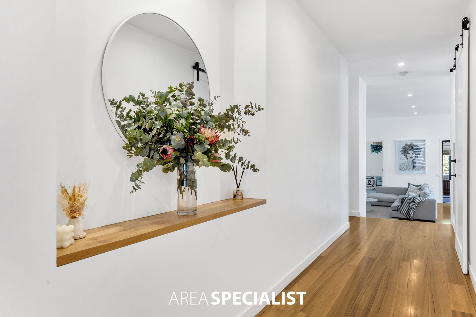 20 Grattan Way, Pakenham, VIC 3810, Pakenham - Thumbnail 3