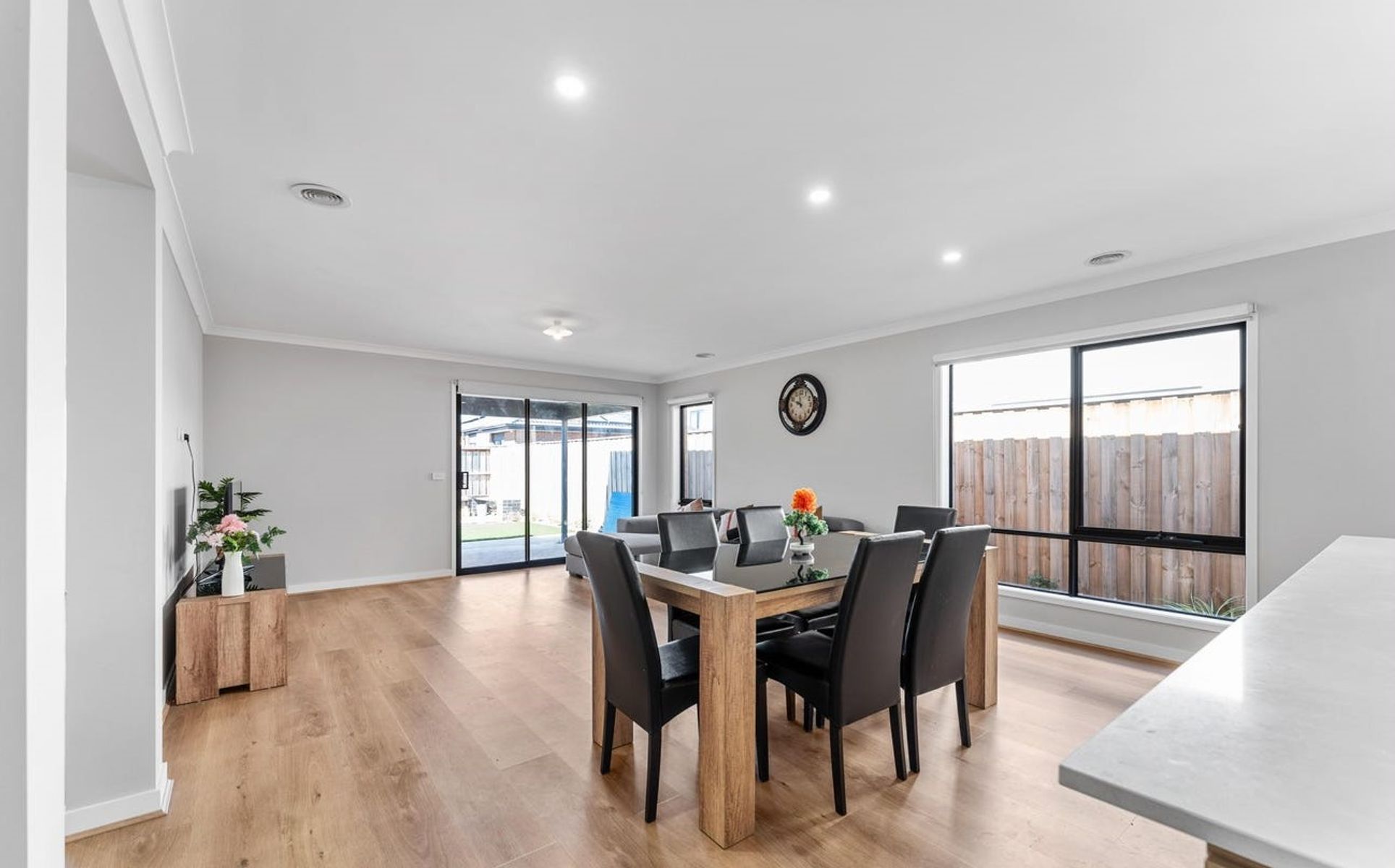 16 Veda Street, Werribee, Werribee - Thumbnail 3