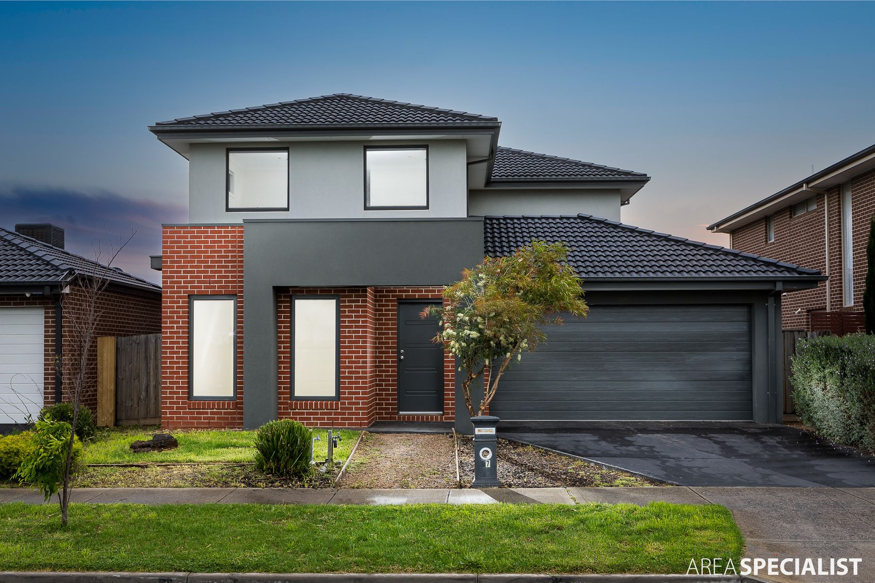 47 Pennsylvania Crescent, Point Cook, VIC 3030, Point Cook - Thumbnail 2