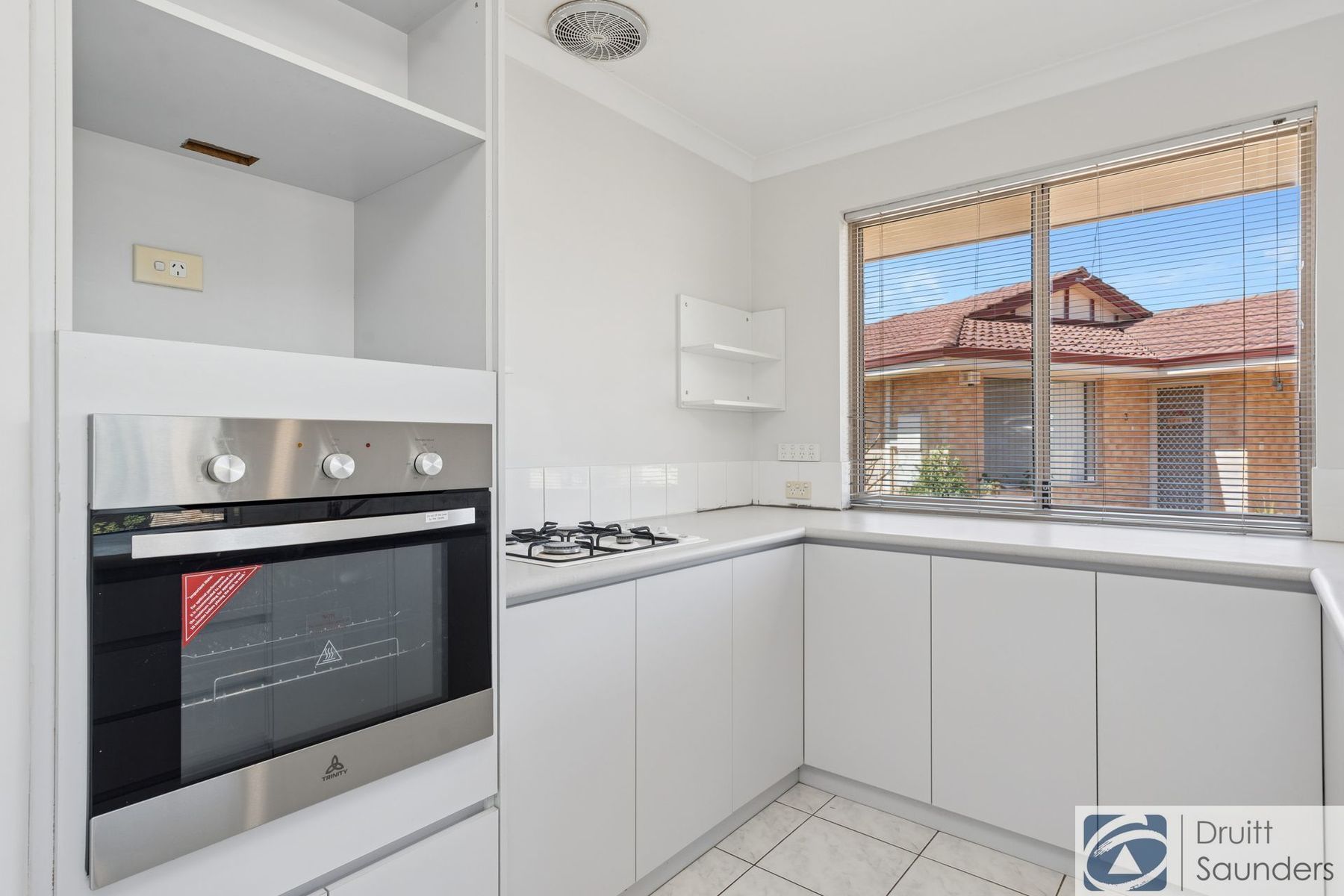 2/9 Maltarra Place, Nollamara WA 6061, Nollamara - Thumbnail 2