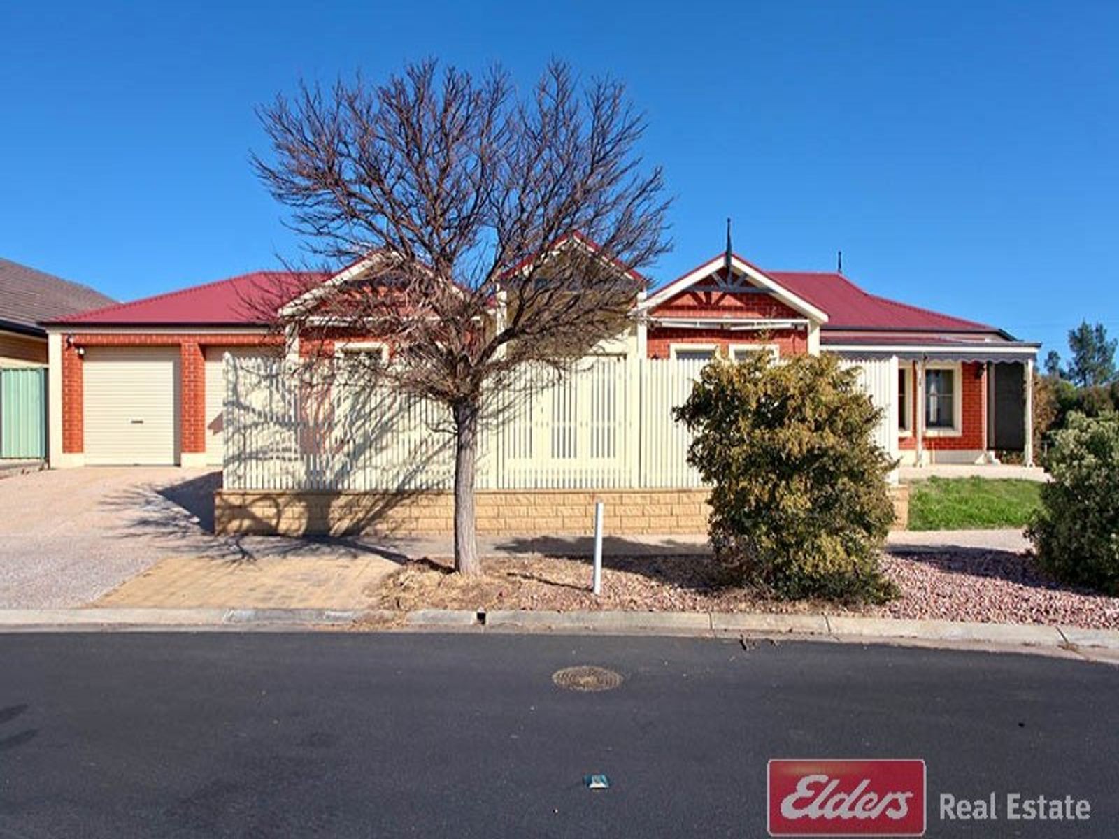 15 Dotterel Place, Mawson Lakes, SA 5095, Mawson Lakes - Thumbnail 2