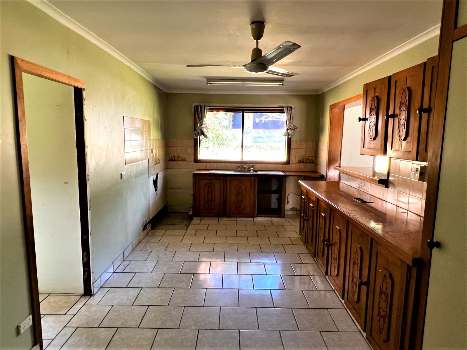 565 Middle Creek Road, Sarina QLD 4737, Sarina - Thumbnail 4