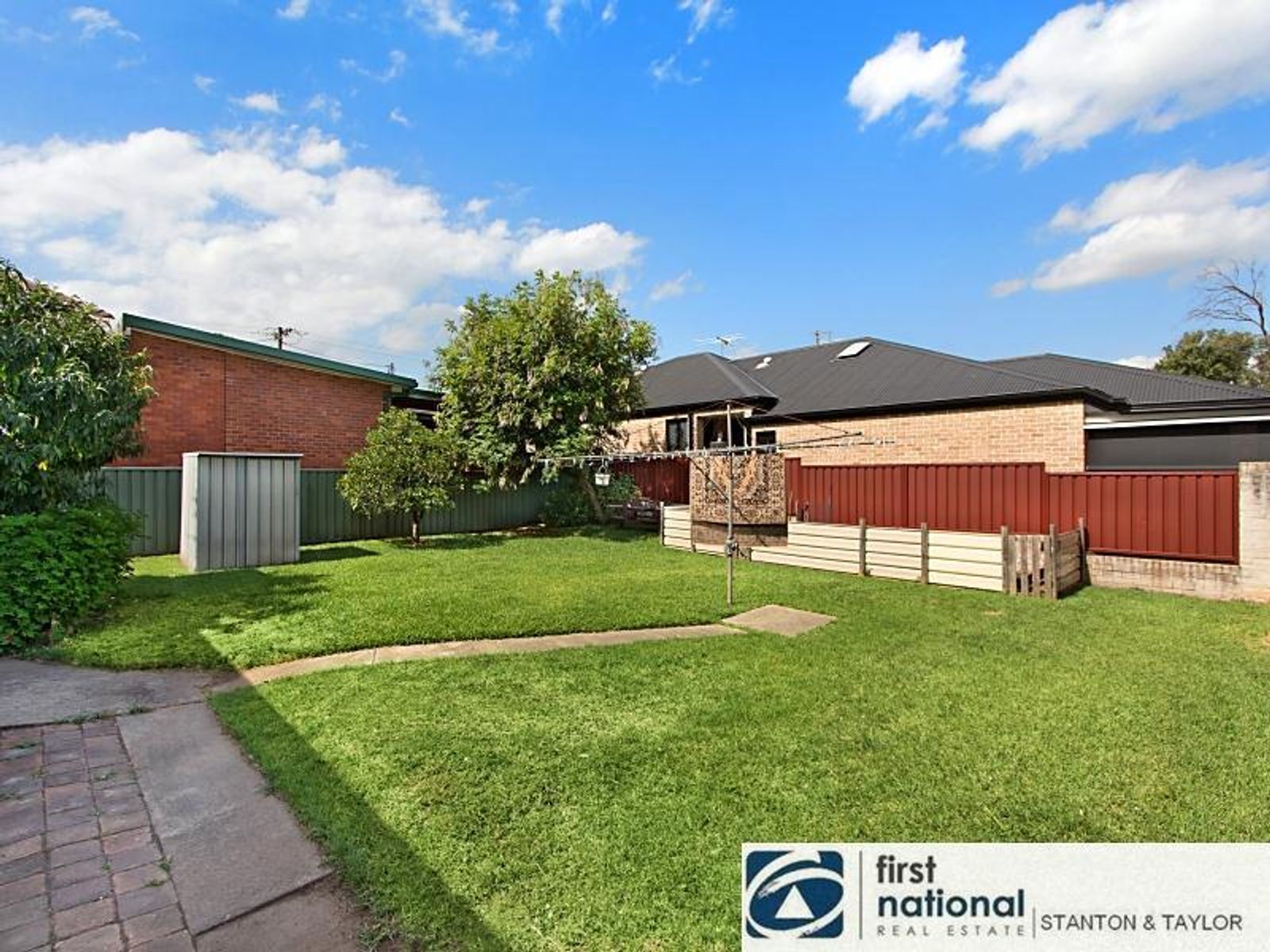 4 Walter Street, Kingswood - Thumbnail 3