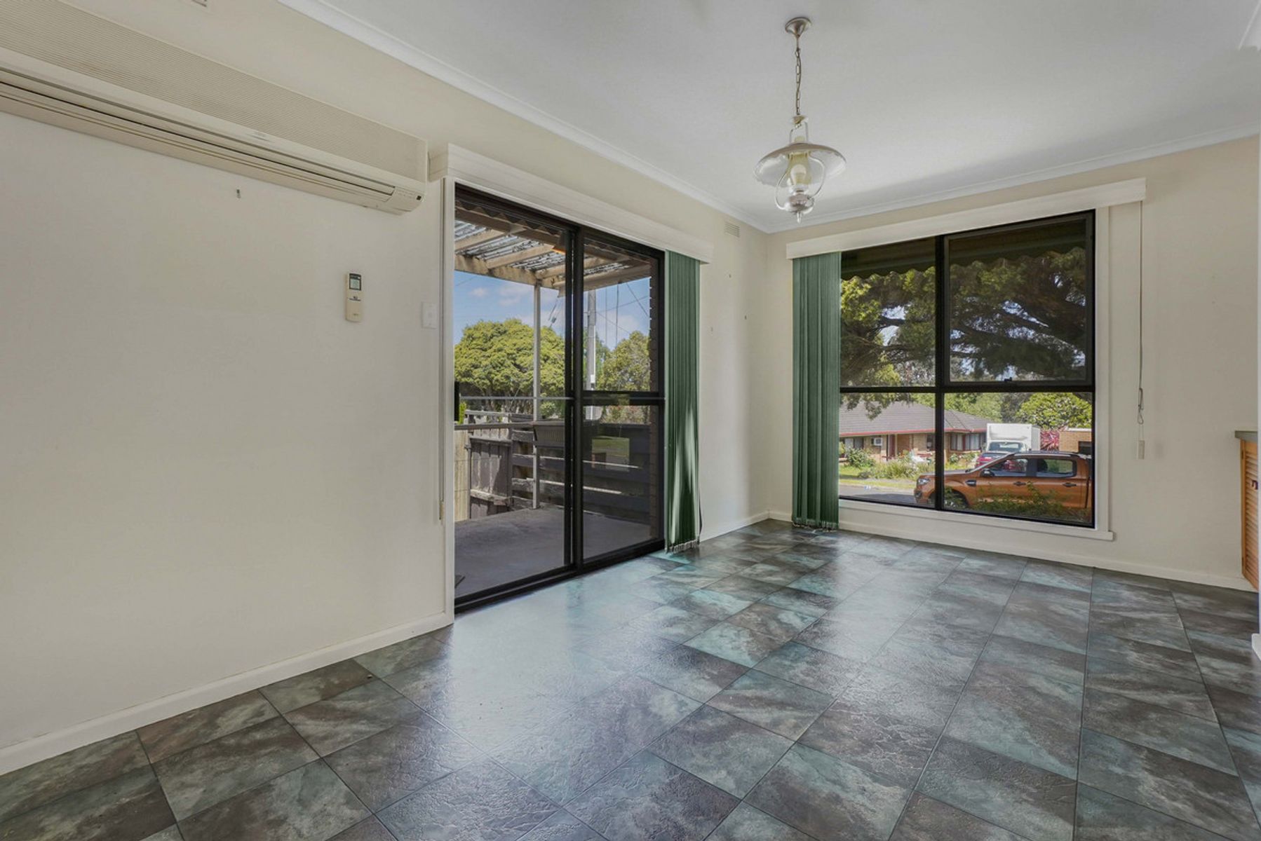 29 Rangeview Street, Warragul, VIC 3820, Warragul - Thumbnail 5