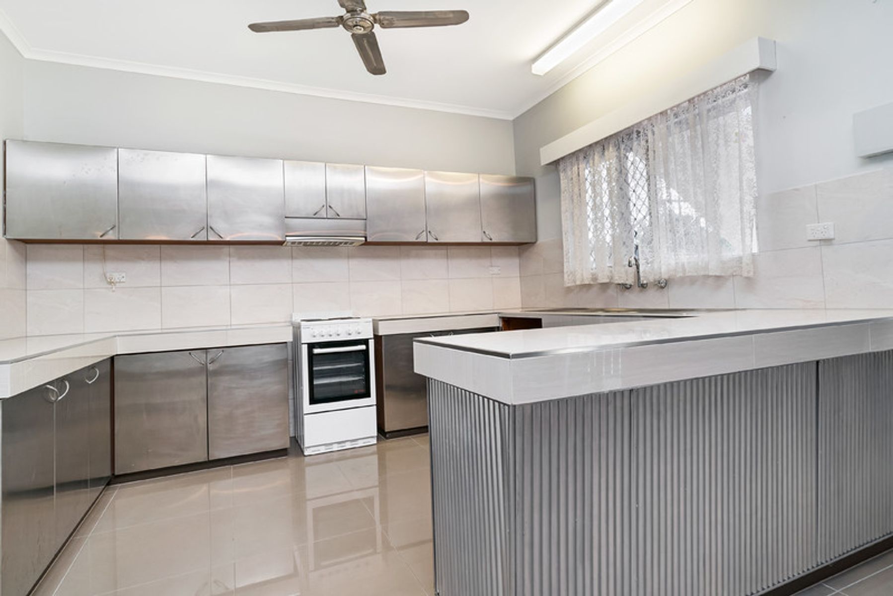 2/15 Houston Street, Larrakeyah NT 0820, Larrakeyah - Thumbnail 2