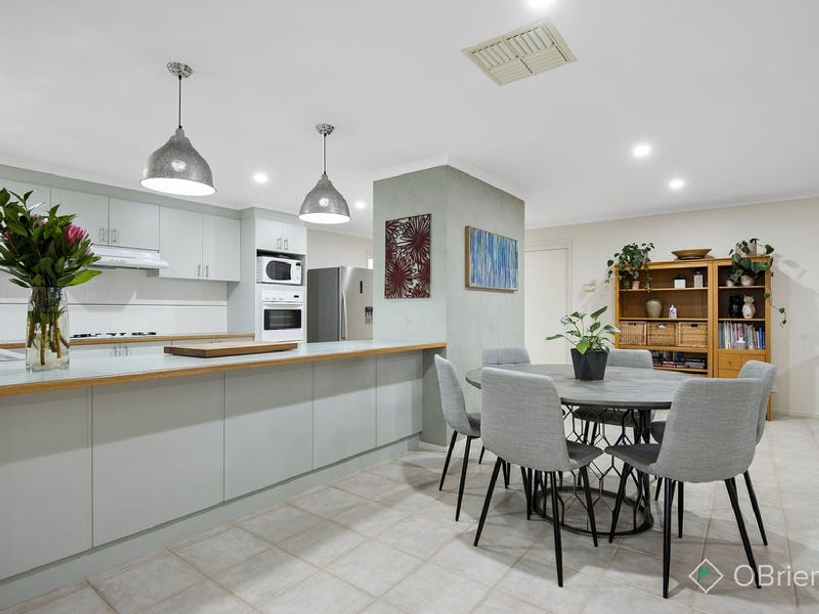 24 Diamond Court, Narre Warren North, VIC 3804, Narre Warren North - Thumbnail 4