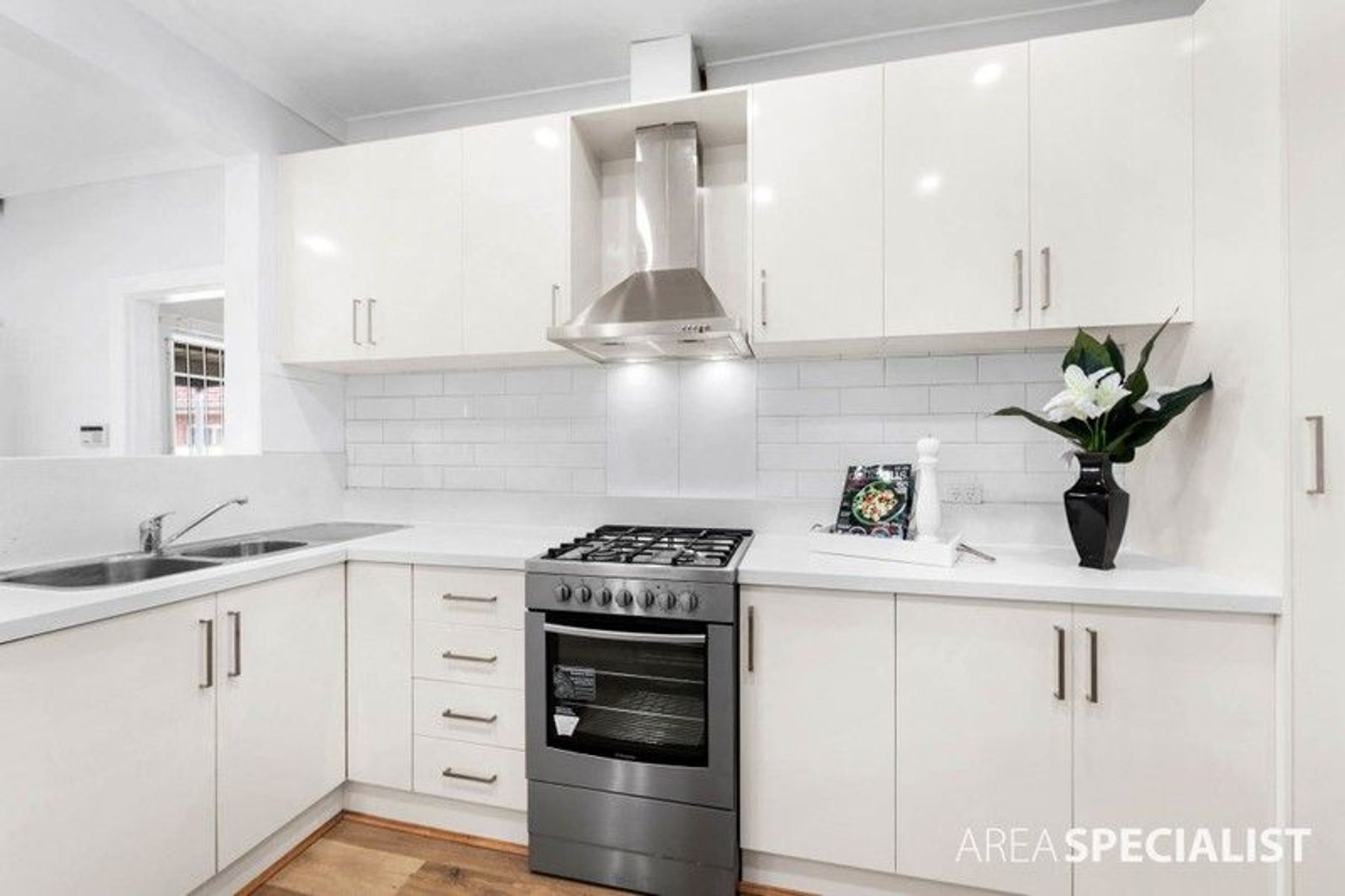 303 Main Road East, St Albans, St Albans - Thumbnail 8