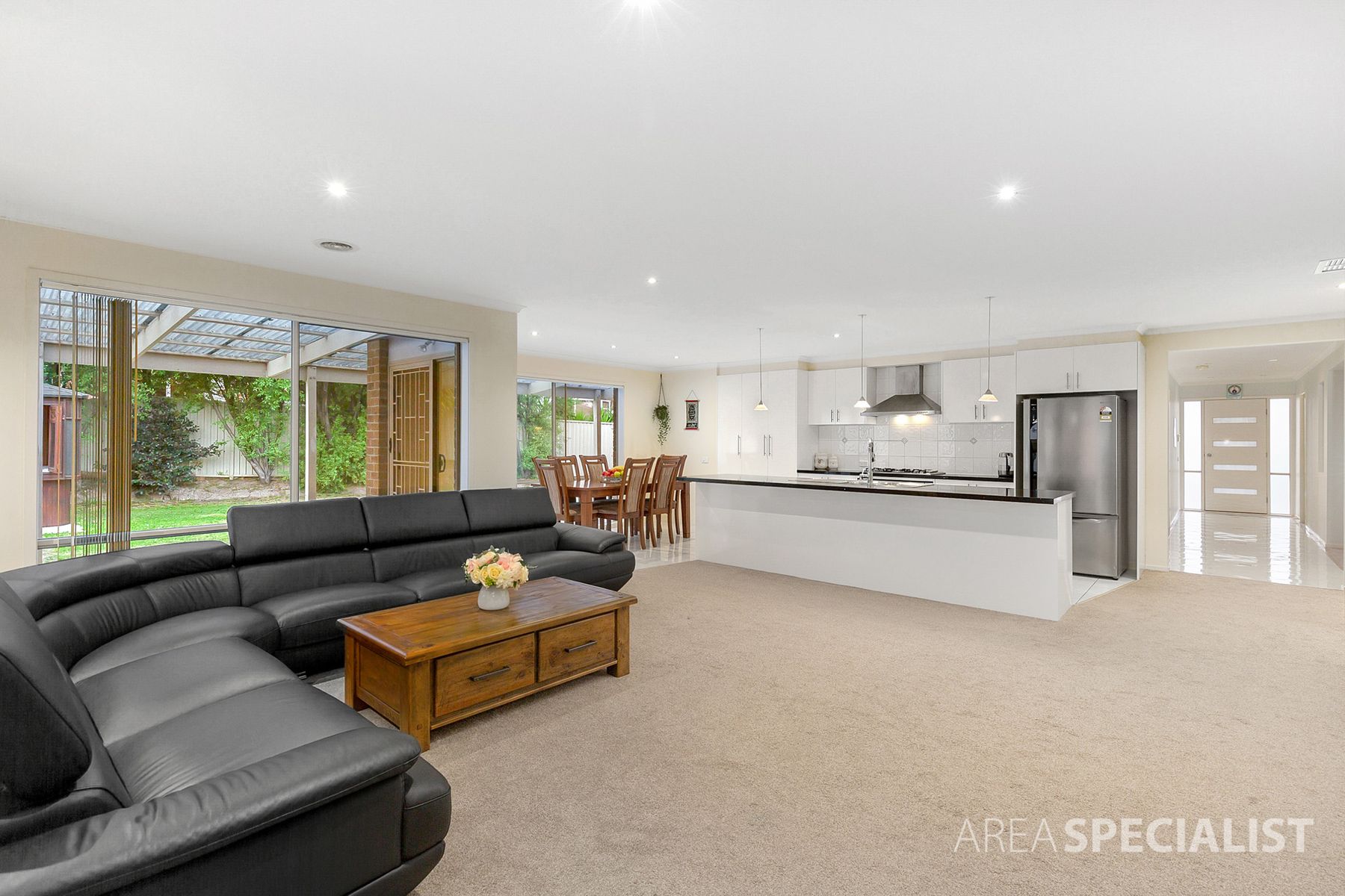 51 Stone hill Circuit, Cranbourne East, VIC 3977, Cranbourne East - Thumbnail 4