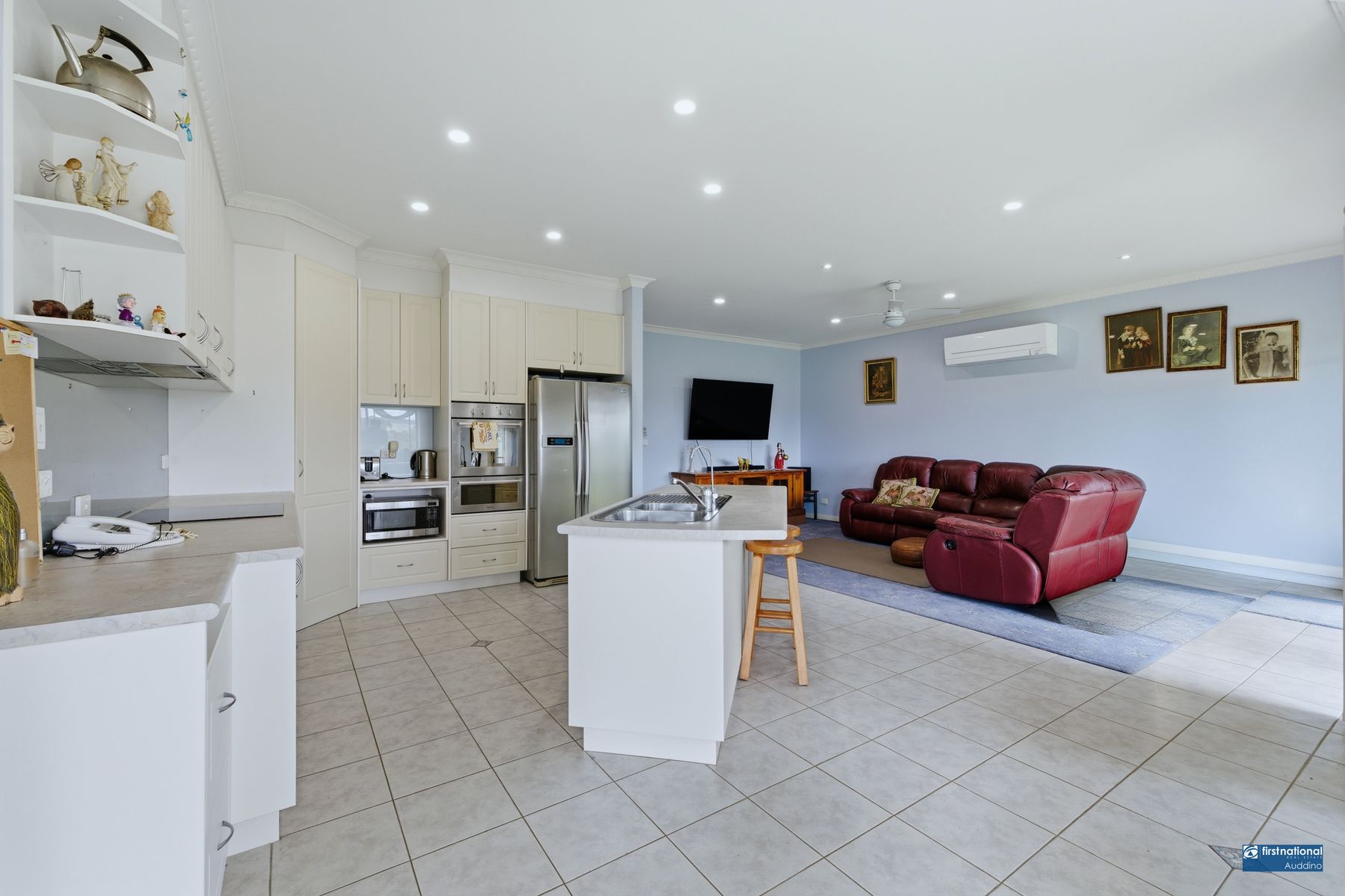27 South Railway Crescent, Korumburra VIC 3950, Korumburra - Thumbnail 6