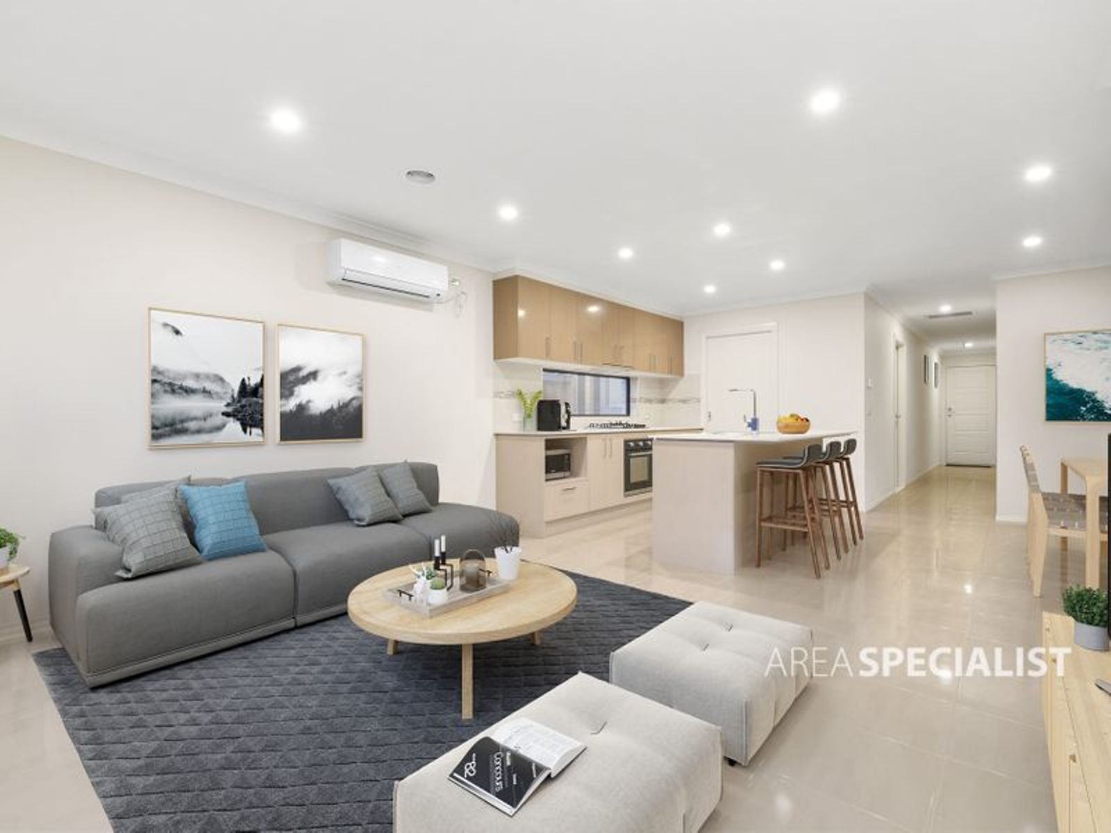 13 Cartwright Grove, Cranbourne East, VIC 3977, Cranbourne East - Thumbnail 2