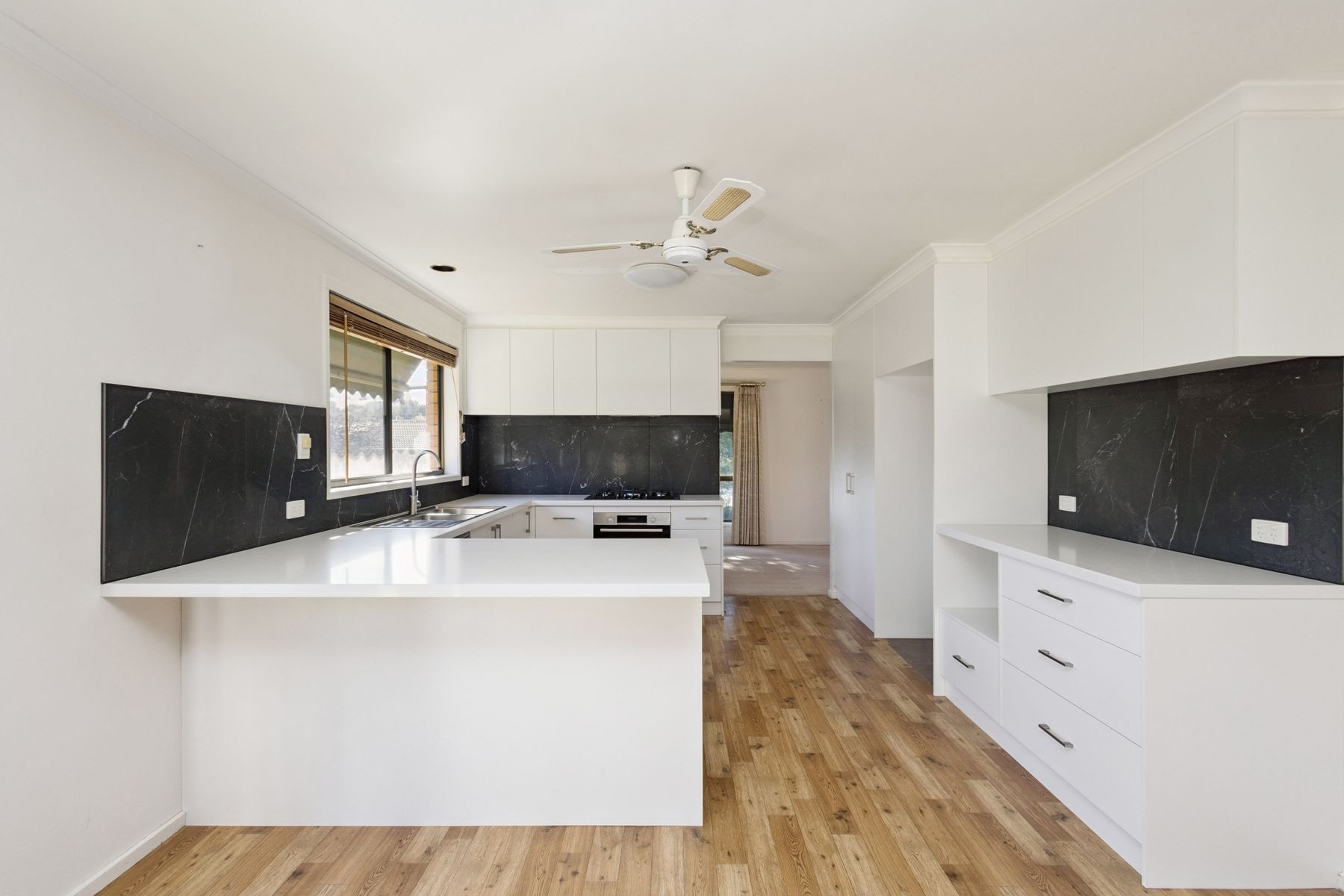 6 Mayfield Parade, Strathdale, VIC 3550, Strathdale - Thumbnail 4