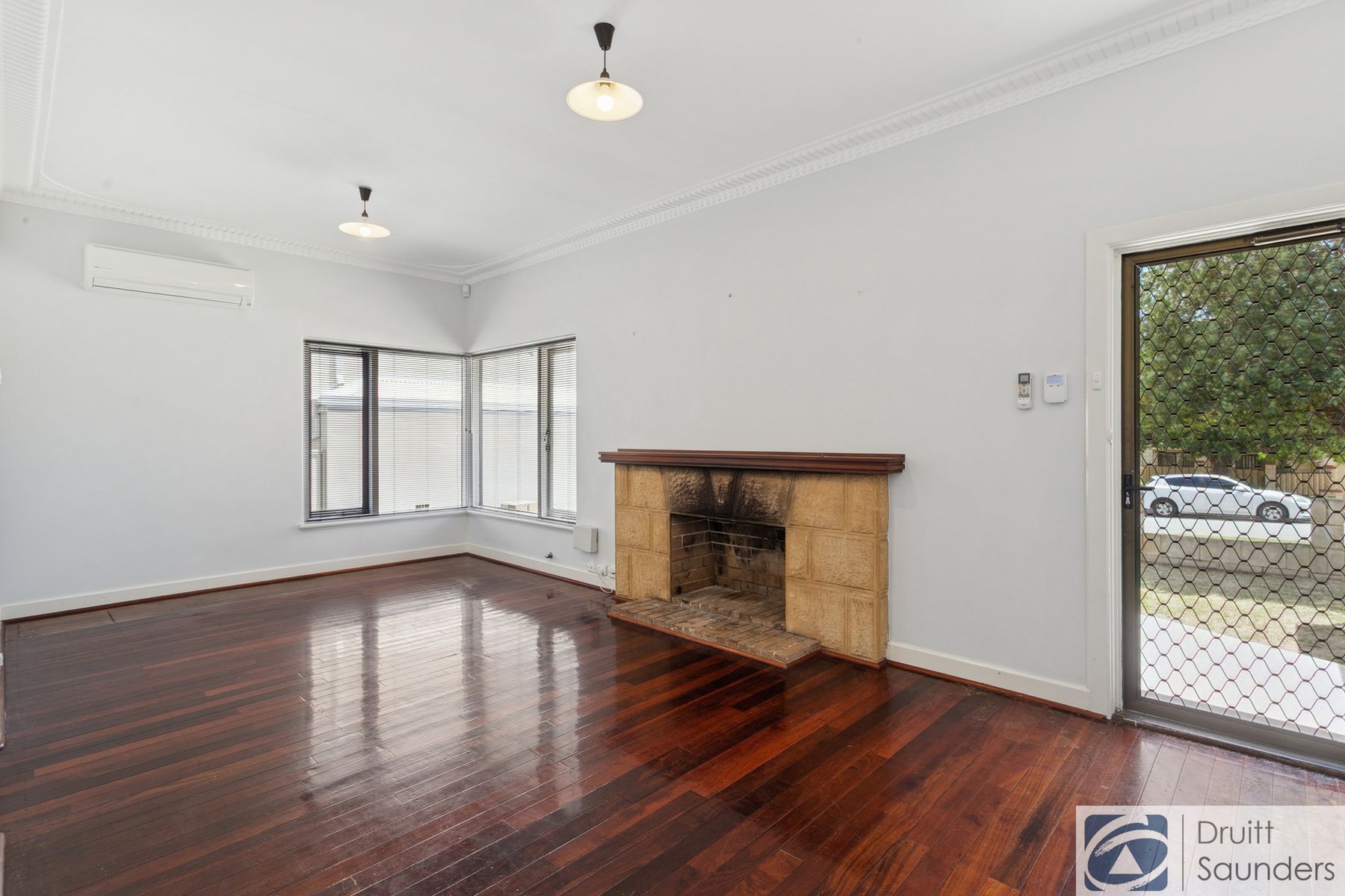 39 Norman Street, Innaloo WA 6018, Innaloo - Thumbnail 2