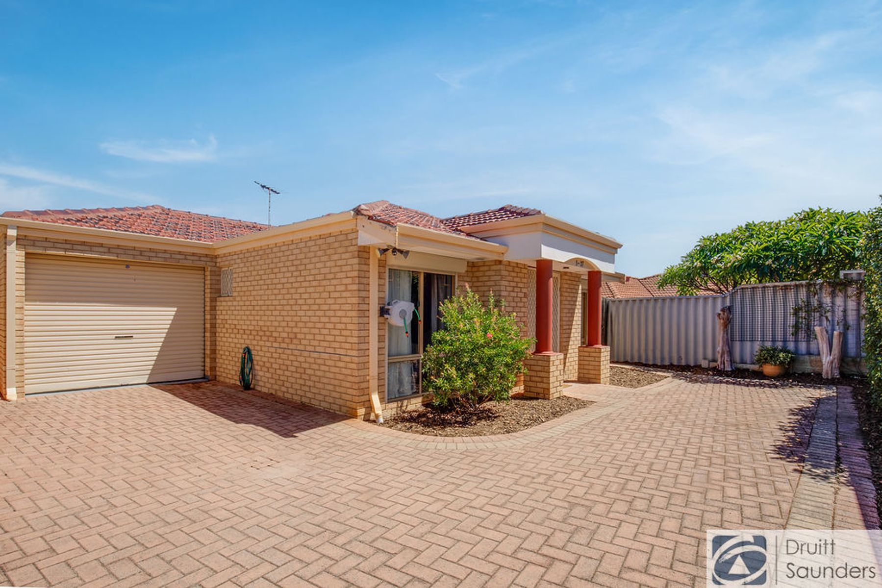 3/27 Kimbara Street, Nollamara WA 6061