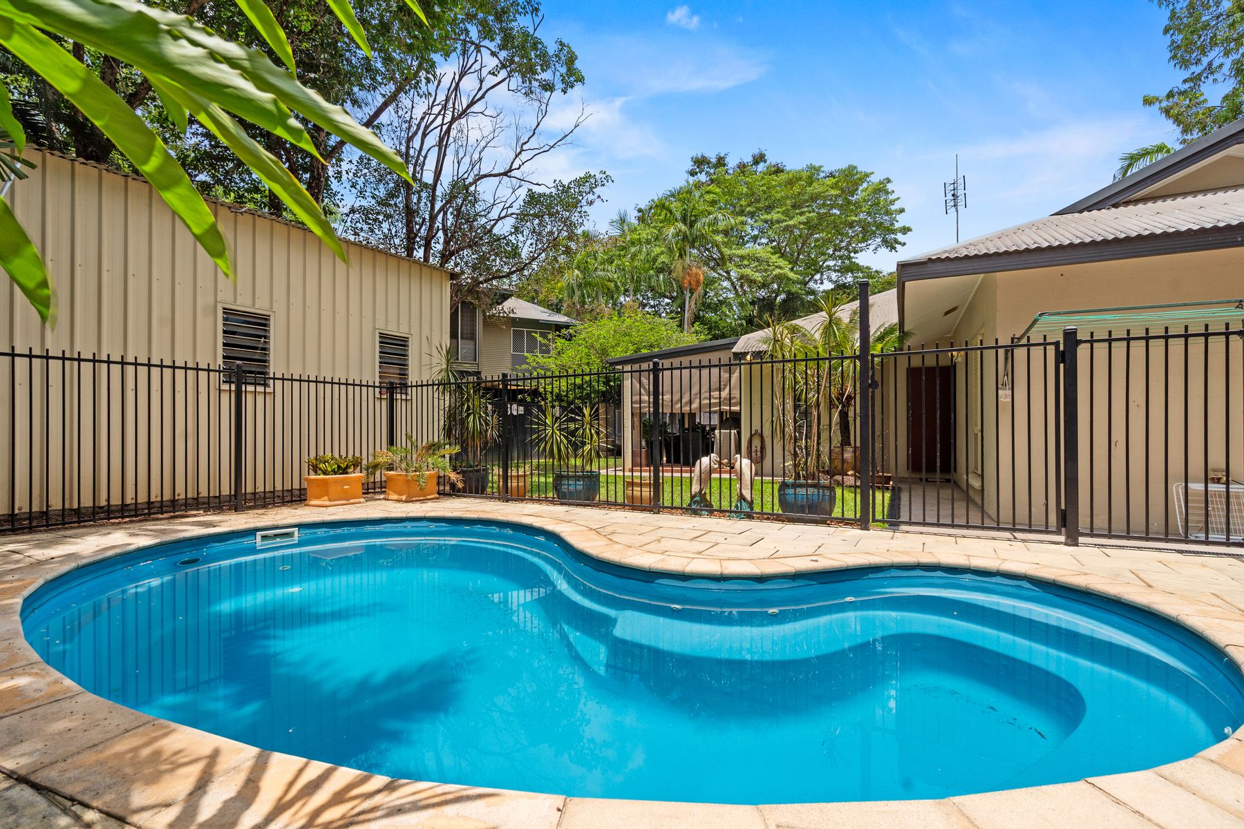 22 Fairway Drive, Driver - Image 1