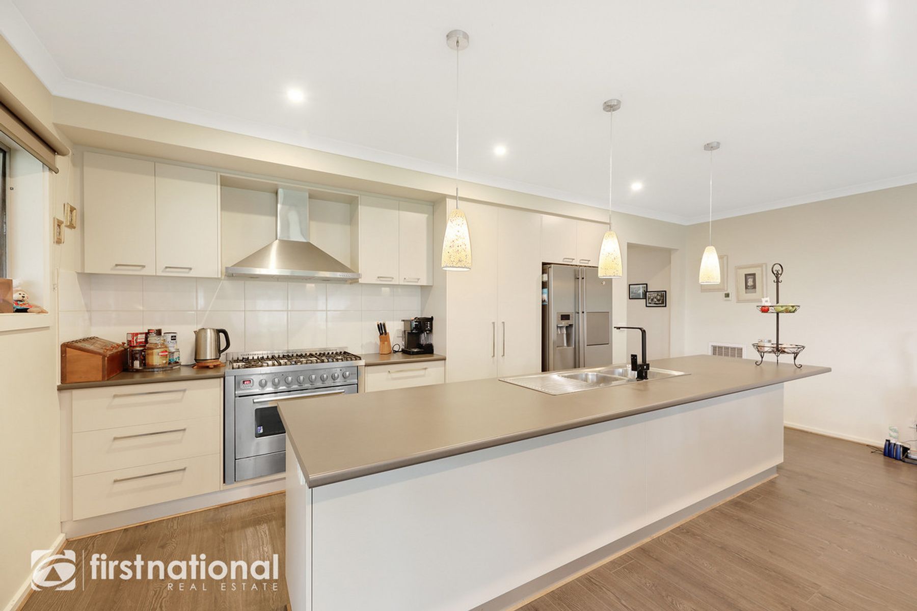 18 Chesterfield Avenue, Warragul, VIC 3820, Warragul - Thumbnail 4