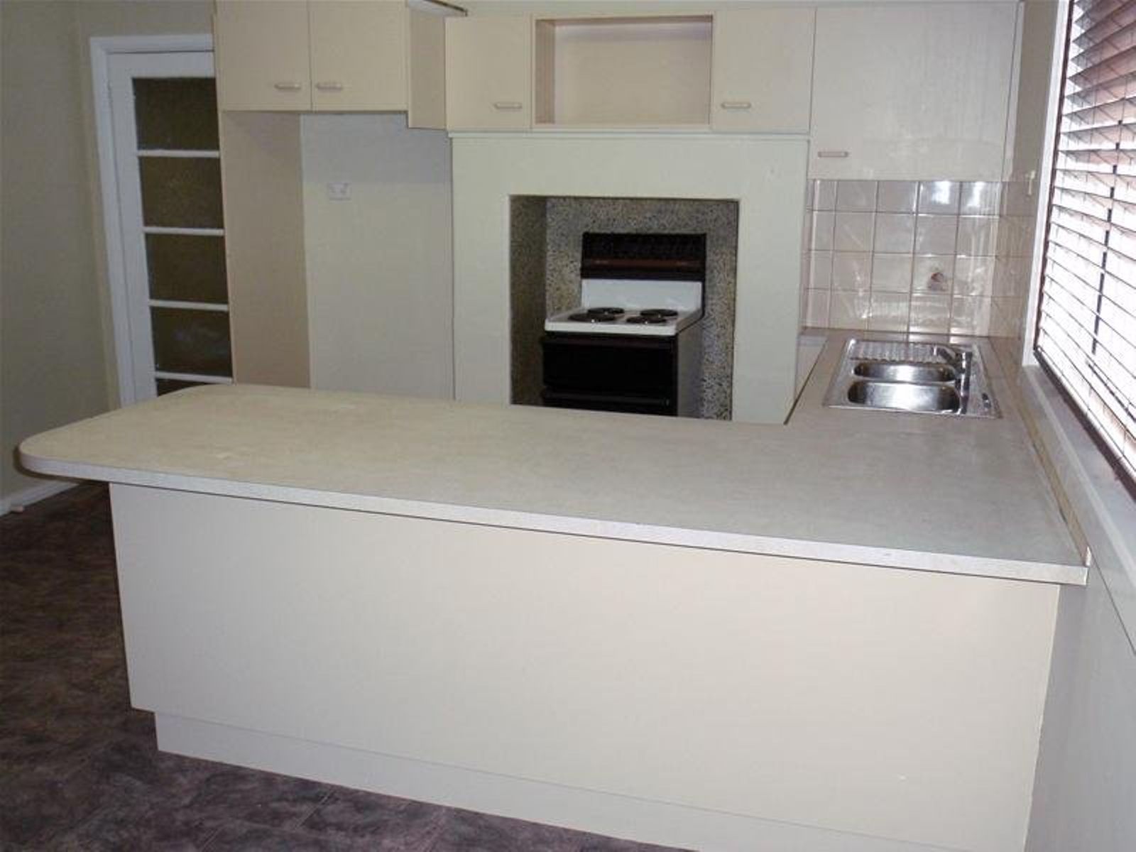 10 Kurrajong Parade, Mildura - Thumbnail 2
