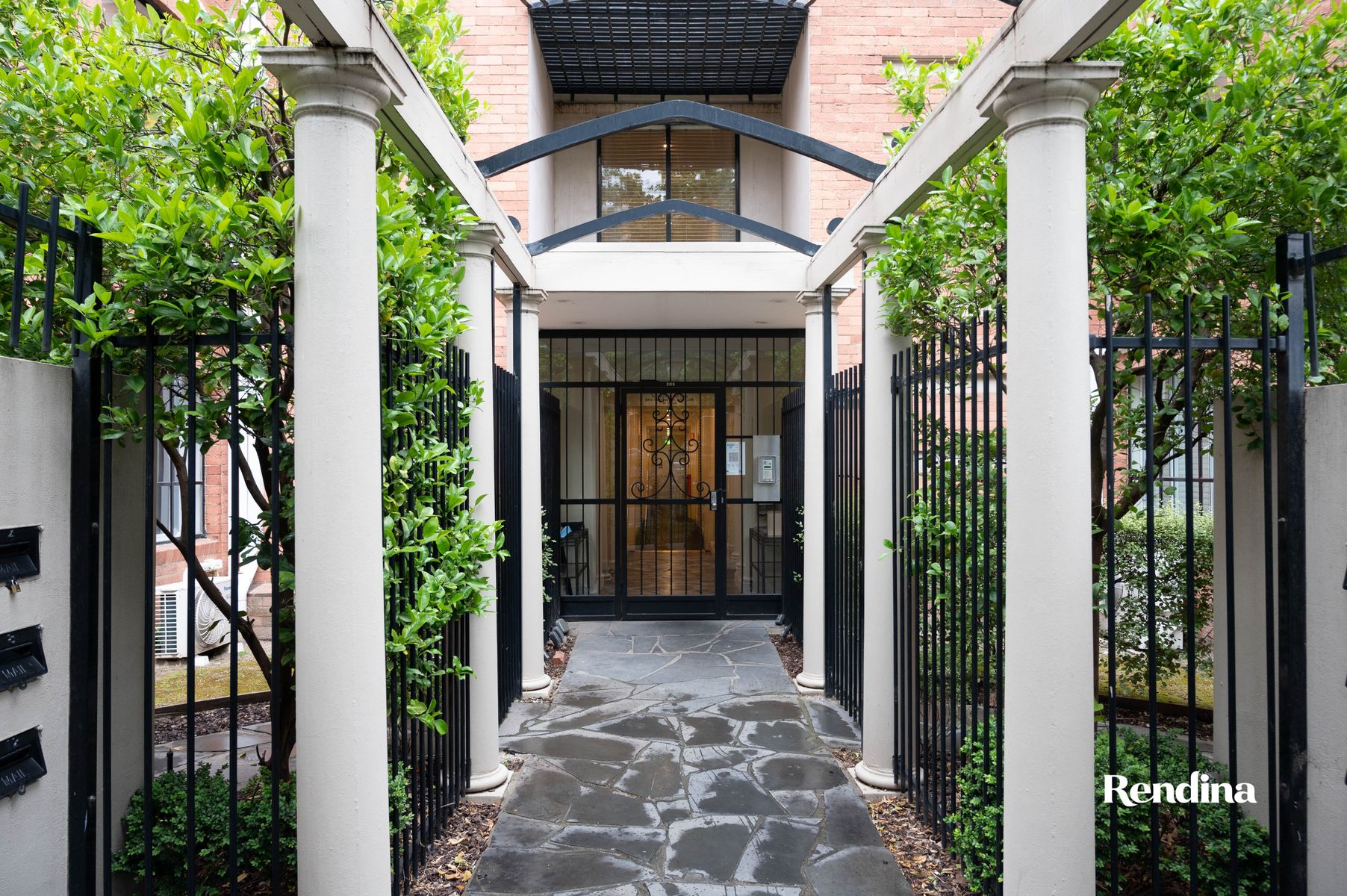 8/205 Flemington Road, North Melbourne - Image 1