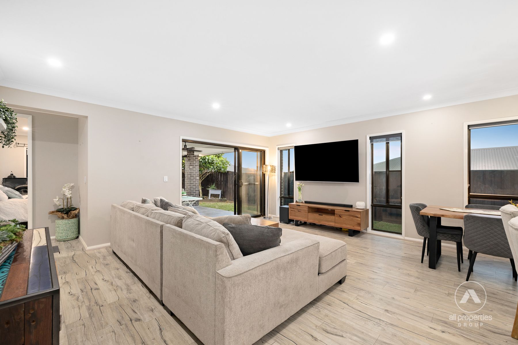 33 Gordon Street, Ormeau Hills QLD 4208, Ormeau Hills - Thumbnail 8