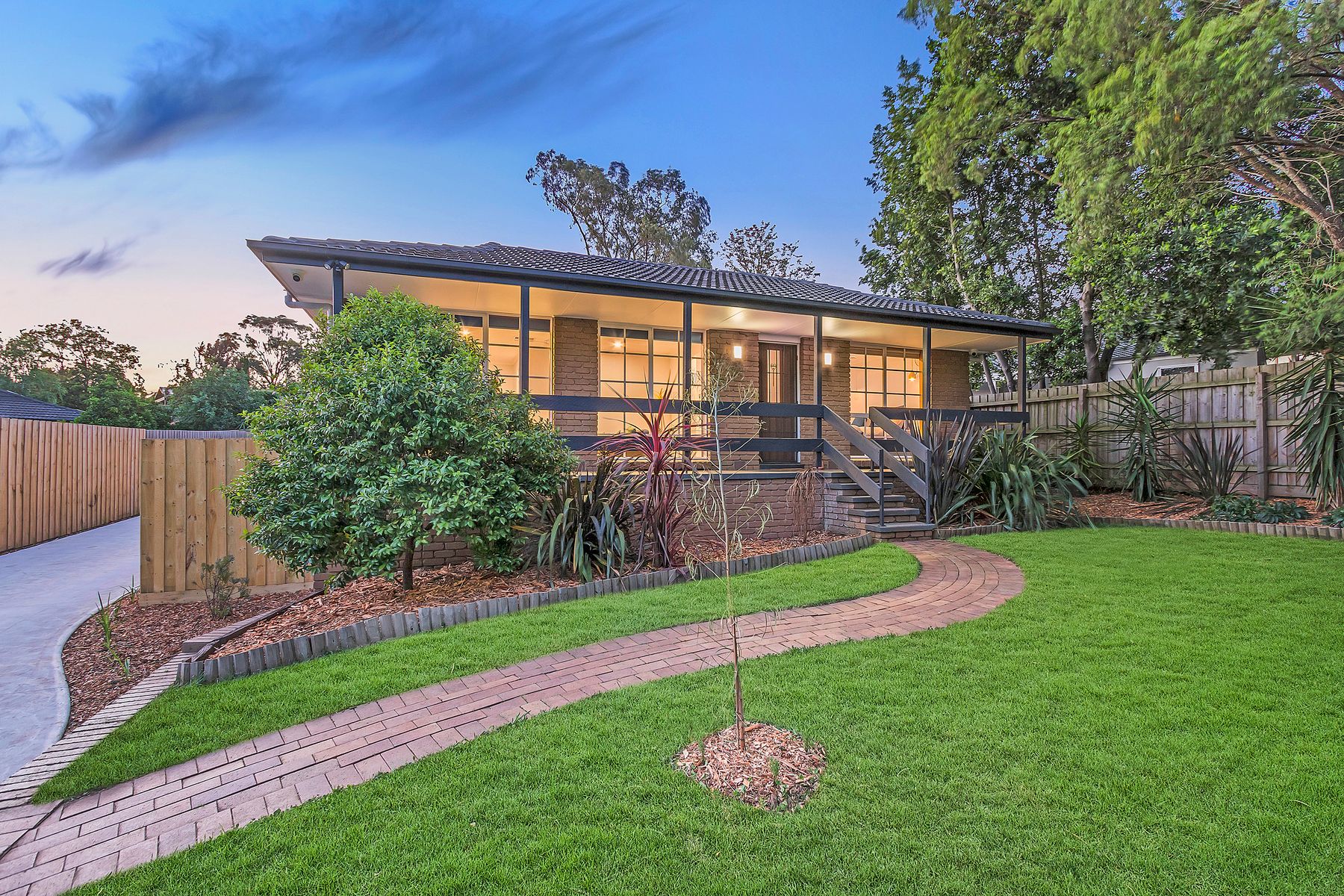 2 Sunburst Court, Mooroolbark - Thumbnail 3