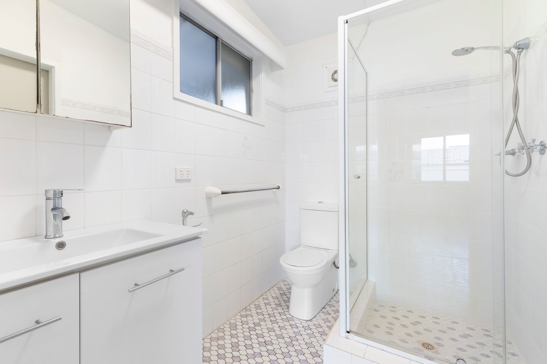 17 Prince Street, Fennell Bay NSW 2283, Fennell Bay - Thumbnail 6