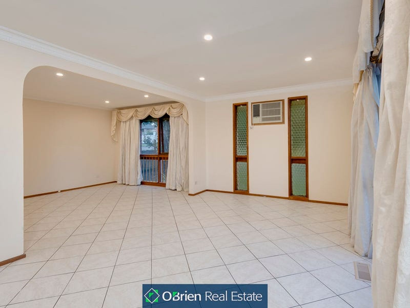 40 Ravenhill Crescent, Endeavour Hills, VIC 3802, Endeavour Hills - Thumbnail 5