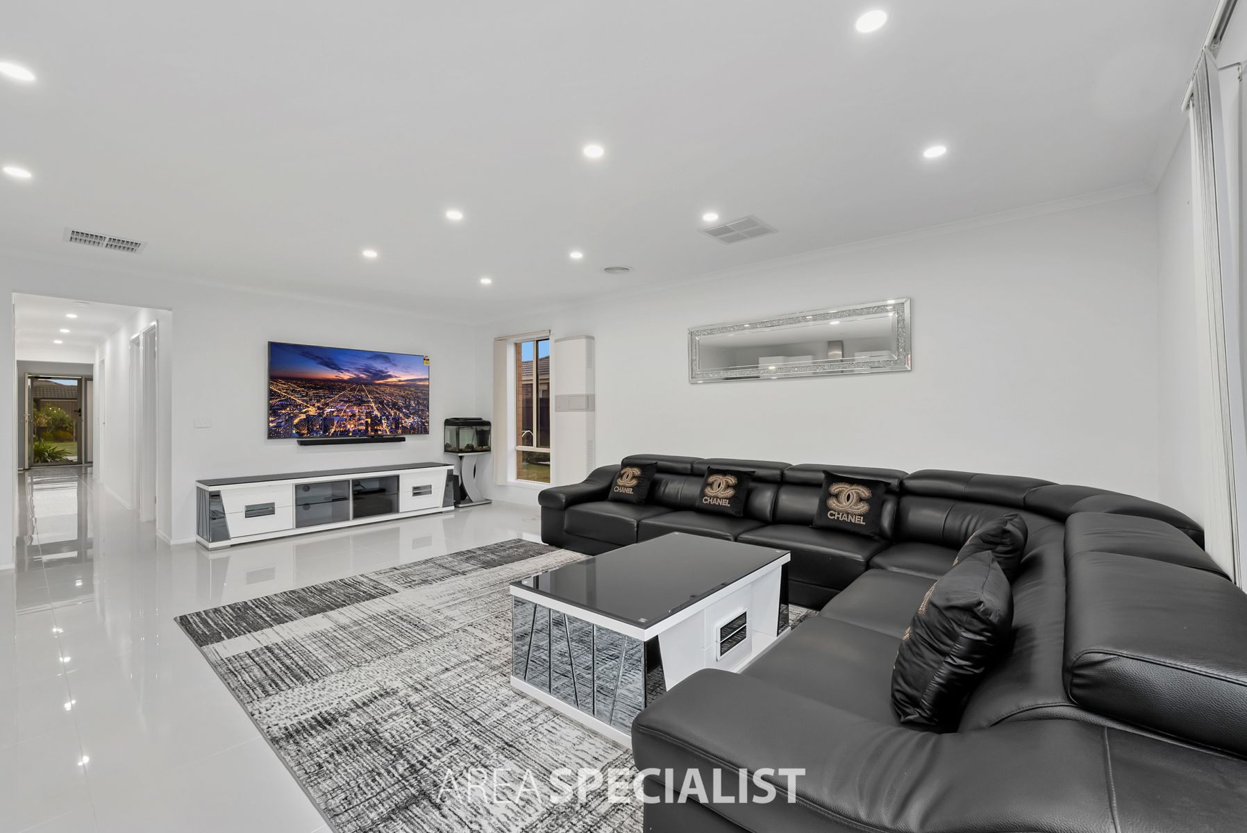 9 Nandaly Place, Cranbourne West, VIC 3977, Cranbourne West - Thumbnail 3