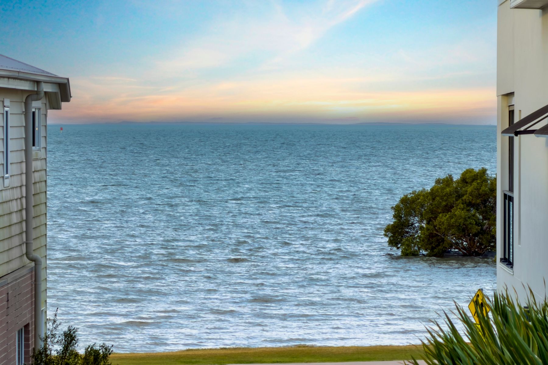 260A Queens Esplanade, Thorneside QLD 4158, Thorneside - Thumbnail 2