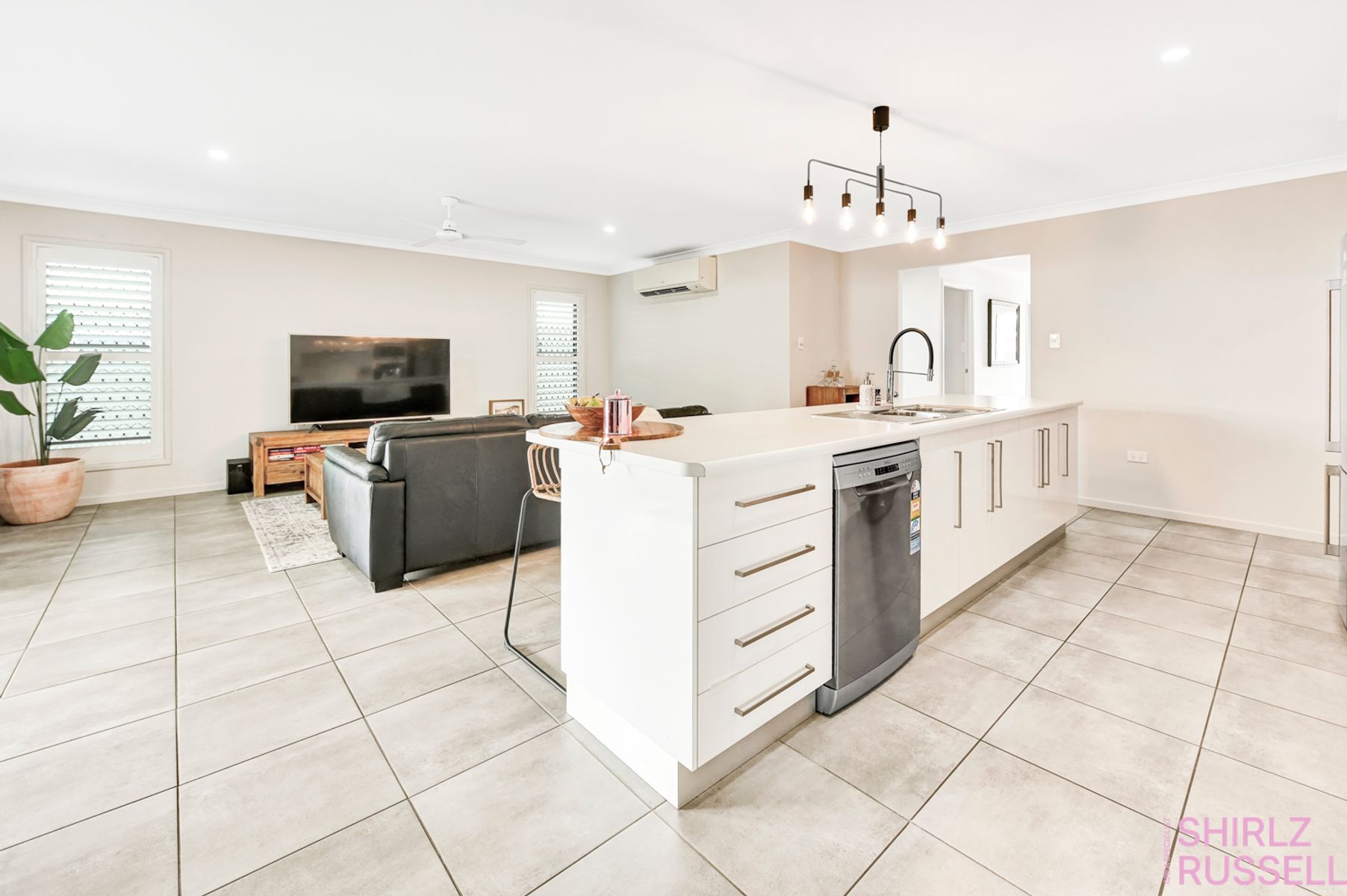 2 Katherine Court, Andergrove, QLD 4740, Andergrove - Thumbnail 3